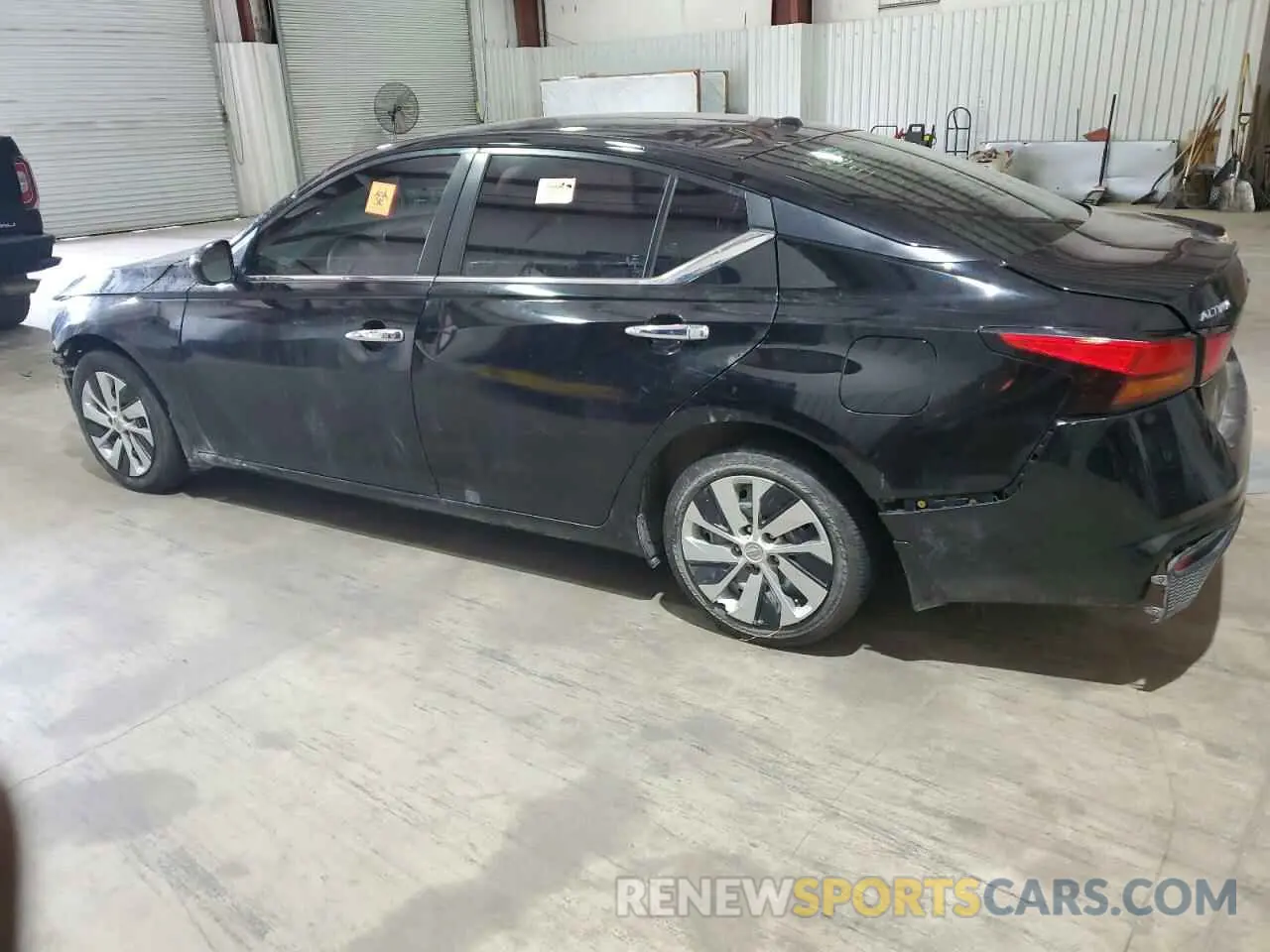 2 Photograph of a damaged car 1N4BL4BV8KC241182 NISSAN ALTIMA 2019