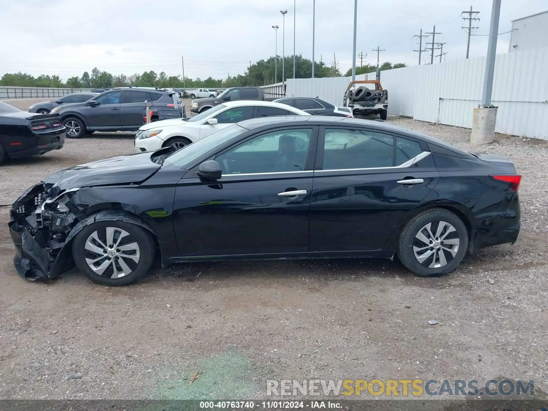 14 Photograph of a damaged car 1N4BL4BV8KN305550 NISSAN ALTIMA 2019