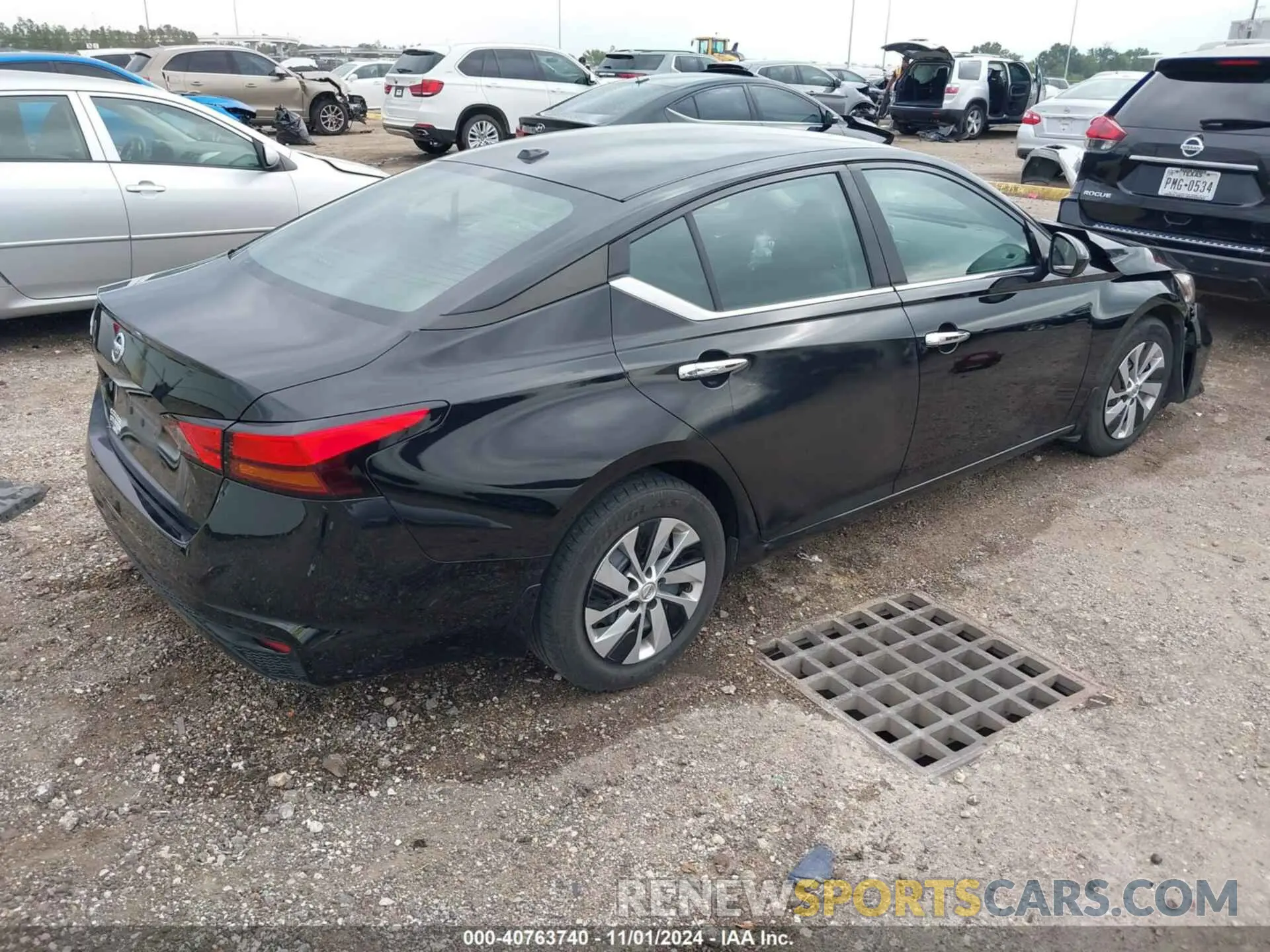 4 Photograph of a damaged car 1N4BL4BV8KN305550 NISSAN ALTIMA 2019