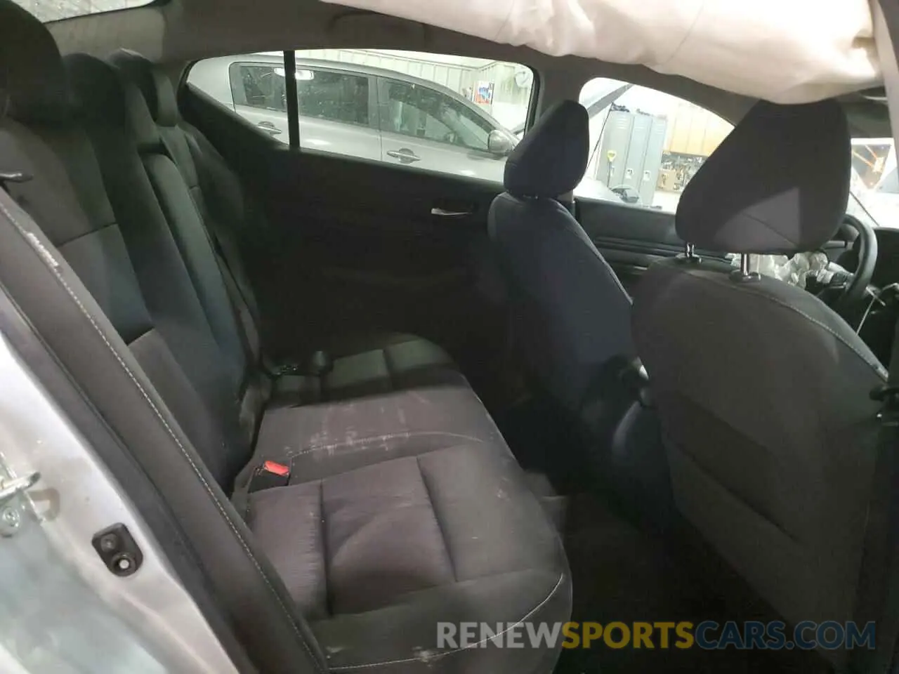 10 Photograph of a damaged car 1N4BL4BV8KN316757 NISSAN ALTIMA 2019