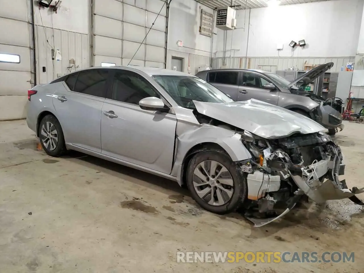 4 Photograph of a damaged car 1N4BL4BV8KN316757 NISSAN ALTIMA 2019