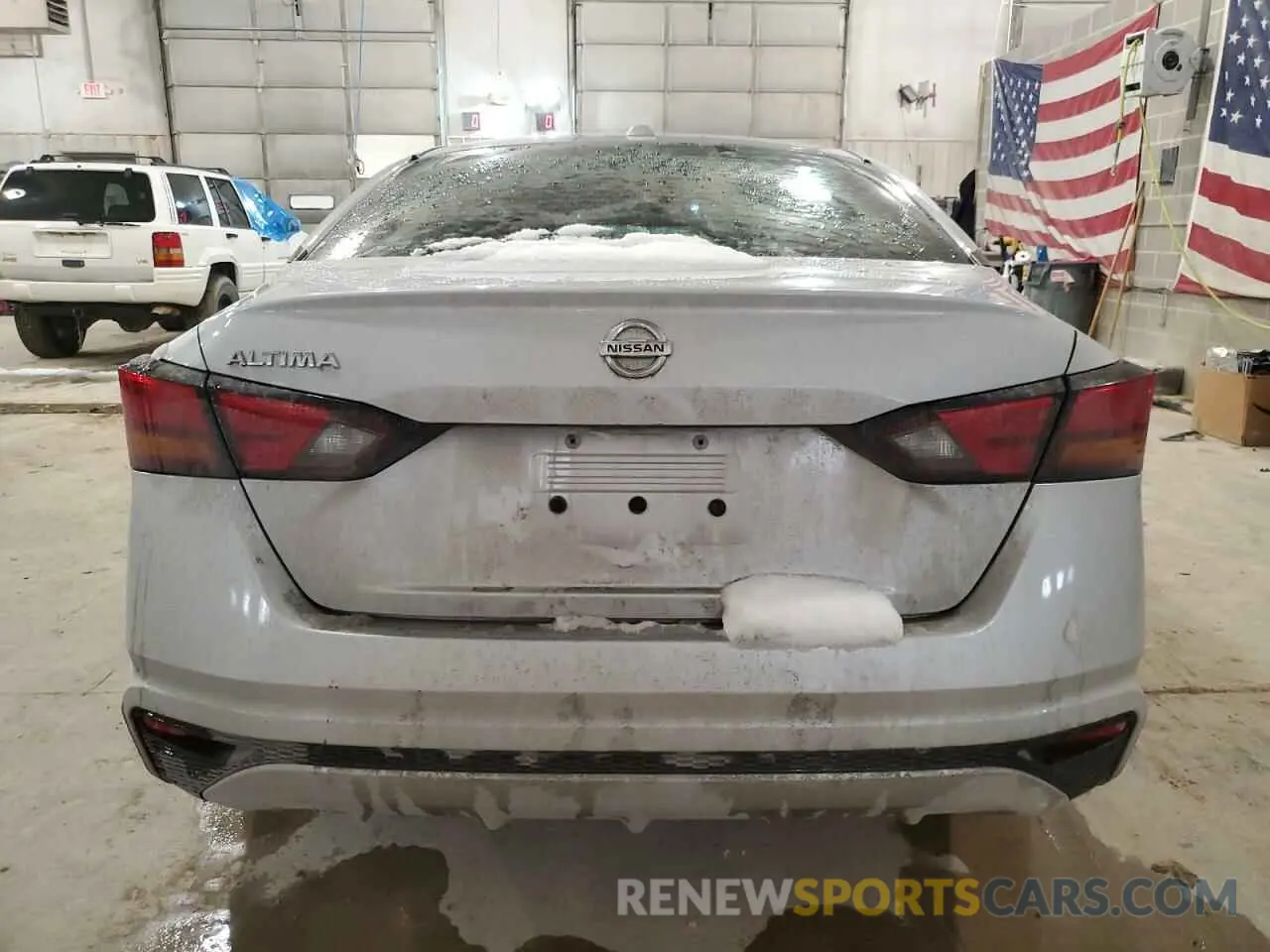 6 Photograph of a damaged car 1N4BL4BV8KN316757 NISSAN ALTIMA 2019