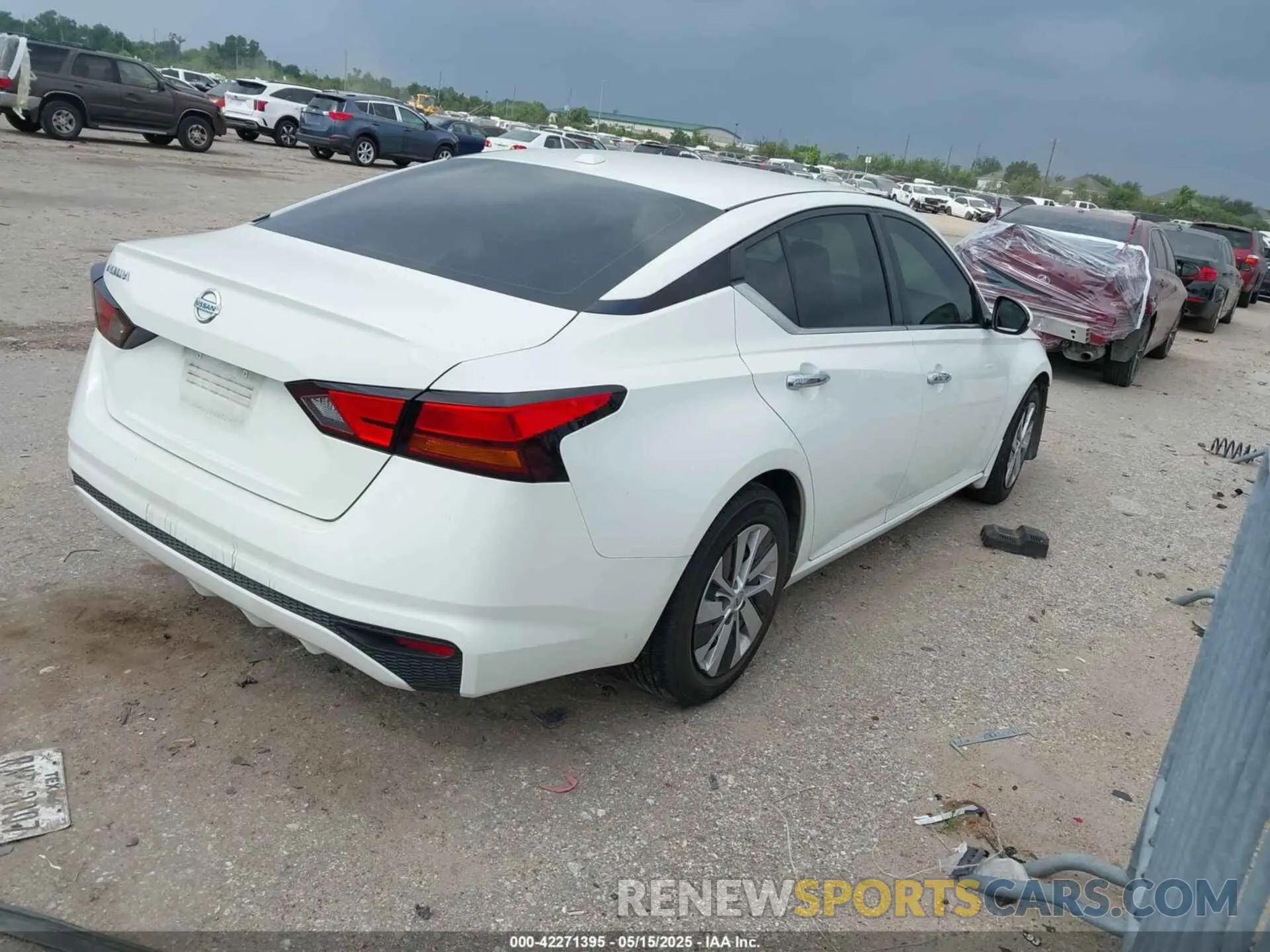 4 Фотография поврежденного автомобиля 1N4BL4BV8KN323398 NISSAN ALTIMA 2019