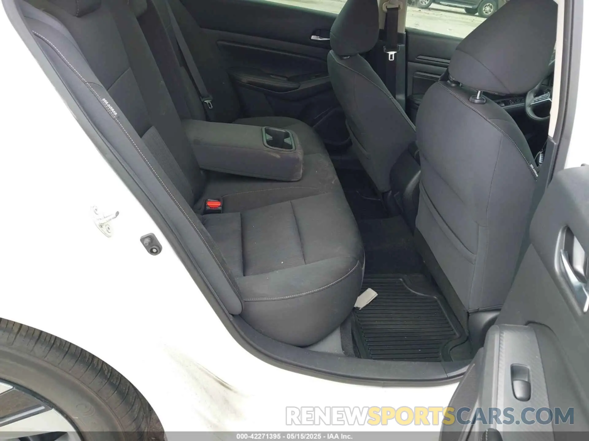 8 Фотография поврежденного автомобиля 1N4BL4BV8KN323398 NISSAN ALTIMA 2019