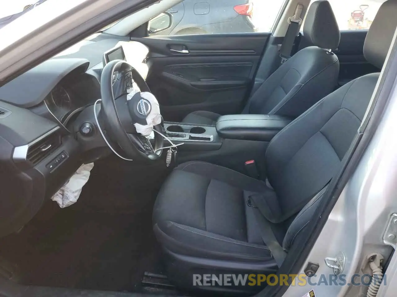 7 Photograph of a damaged car 1N4BL4BV9KC133685 NISSAN ALTIMA 2019