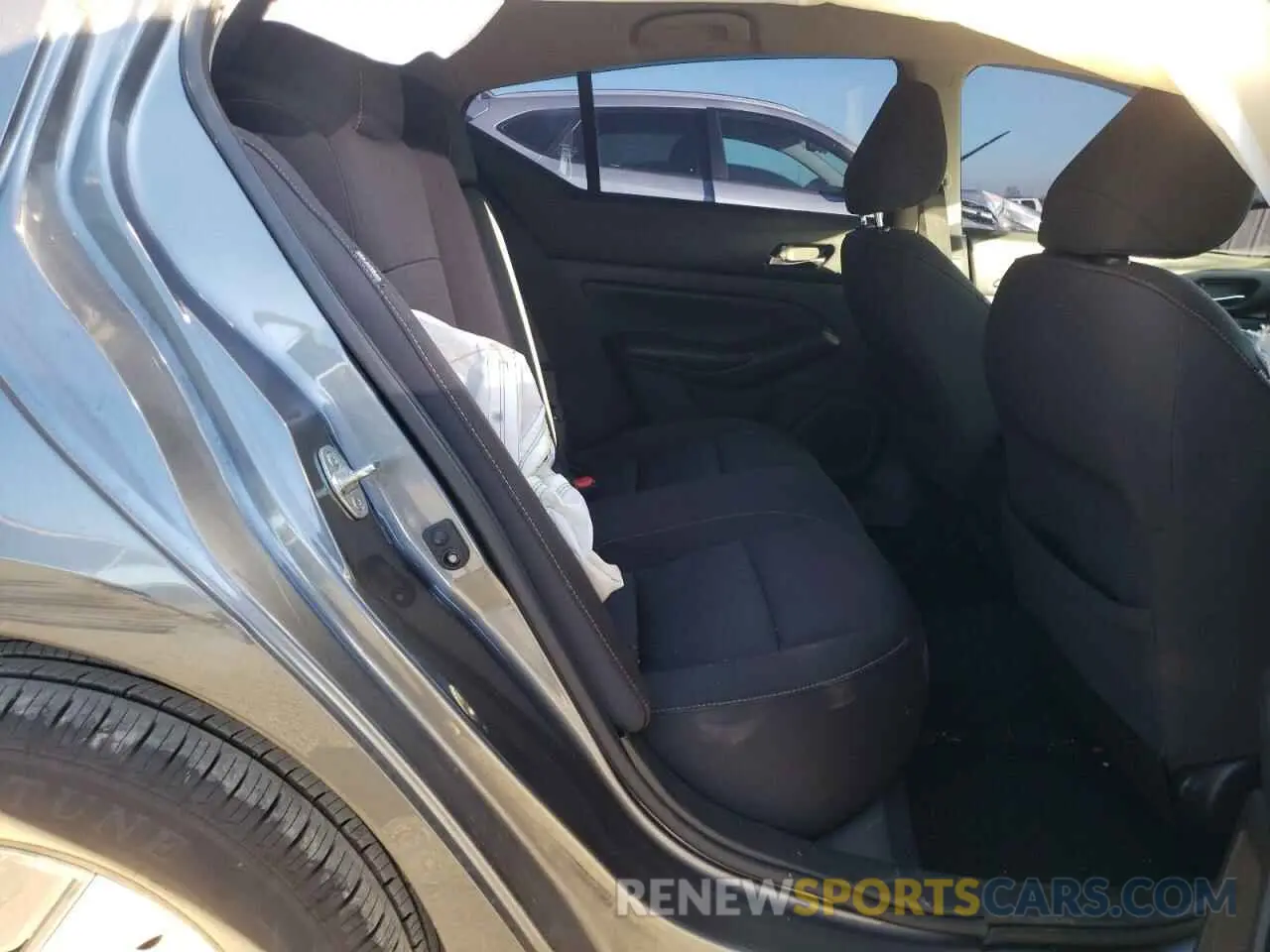 10 Фотография поврежденного автомобиля 1N4BL4BV9KC234581 NISSAN ALTIMA 2019