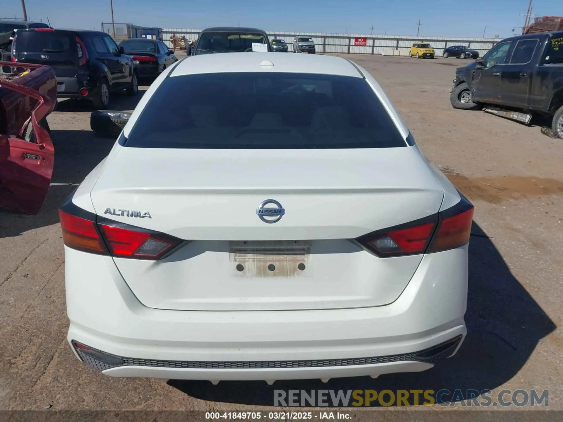 17 Фотография поврежденного автомобиля 1N4BL4BV9KC253602 NISSAN ALTIMA 2019