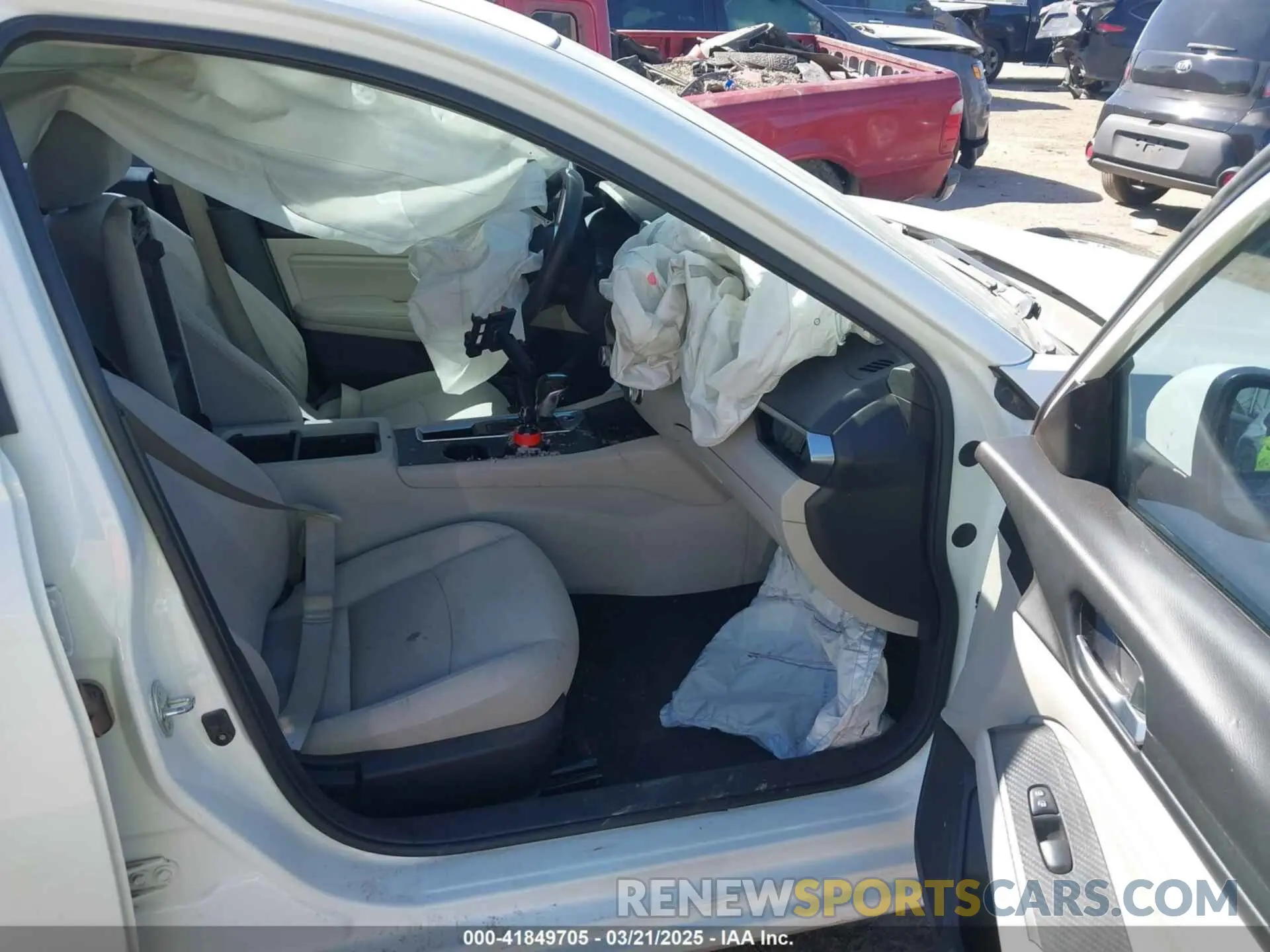 5 Фотография поврежденного автомобиля 1N4BL4BV9KC253602 NISSAN ALTIMA 2019