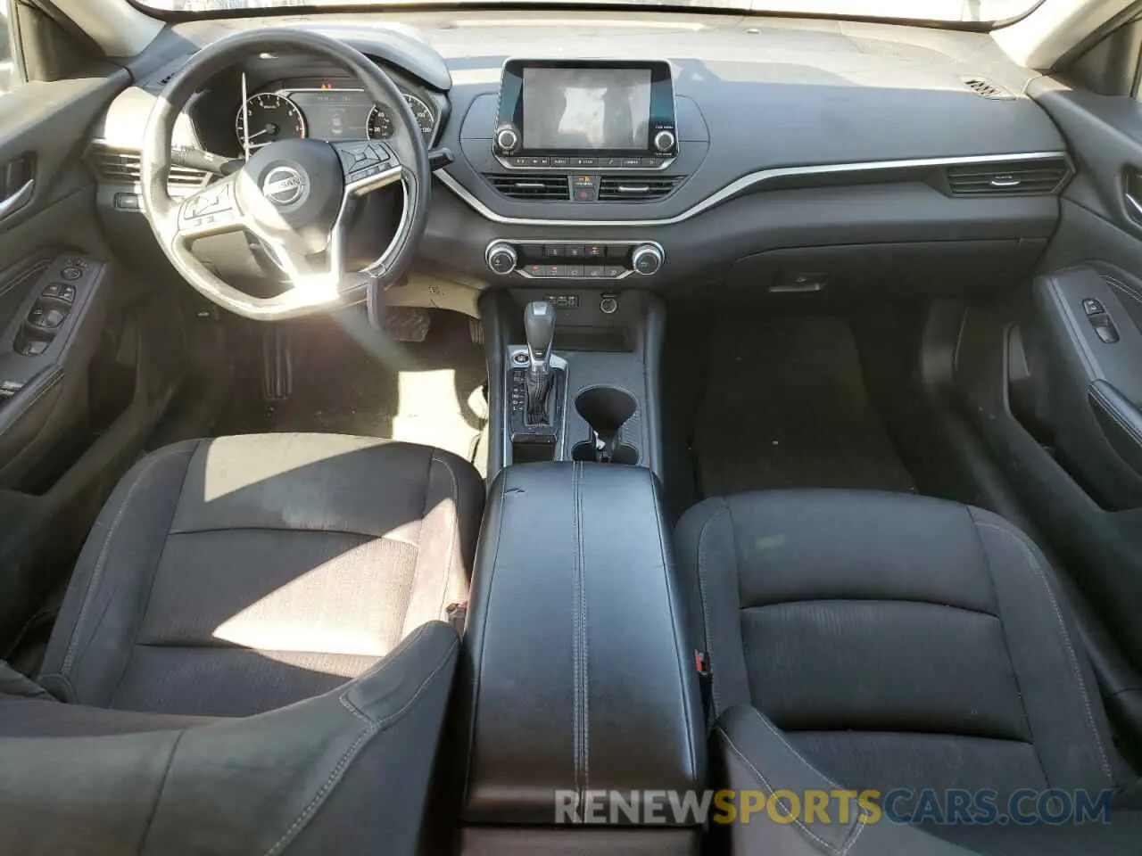 8 Фотография поврежденного автомобиля 1N4BL4BV9KN312460 NISSAN ALTIMA 2019