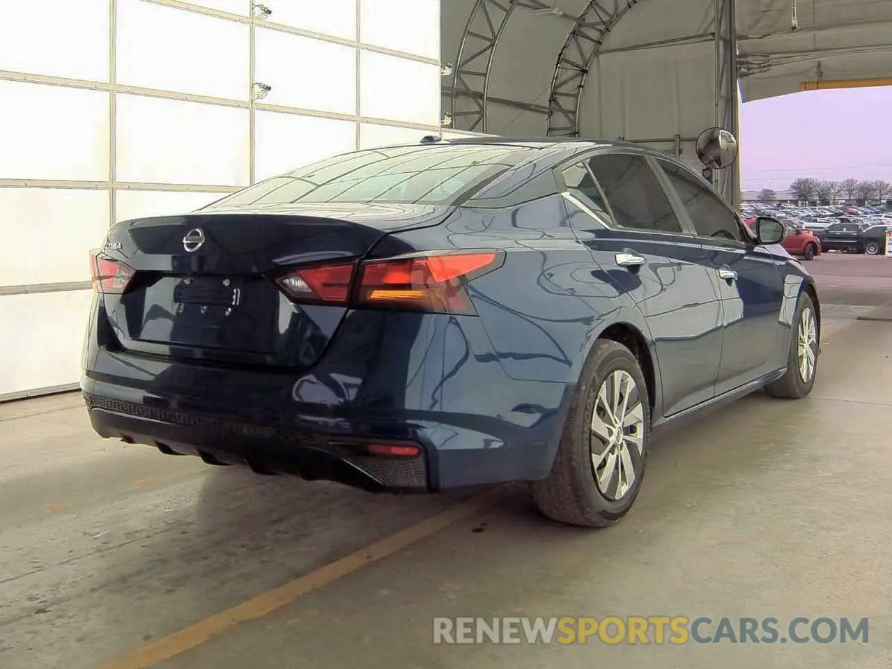 4 Photograph of a damaged car 1N4BL4BVXKC108892 NISSAN ALTIMA 2019