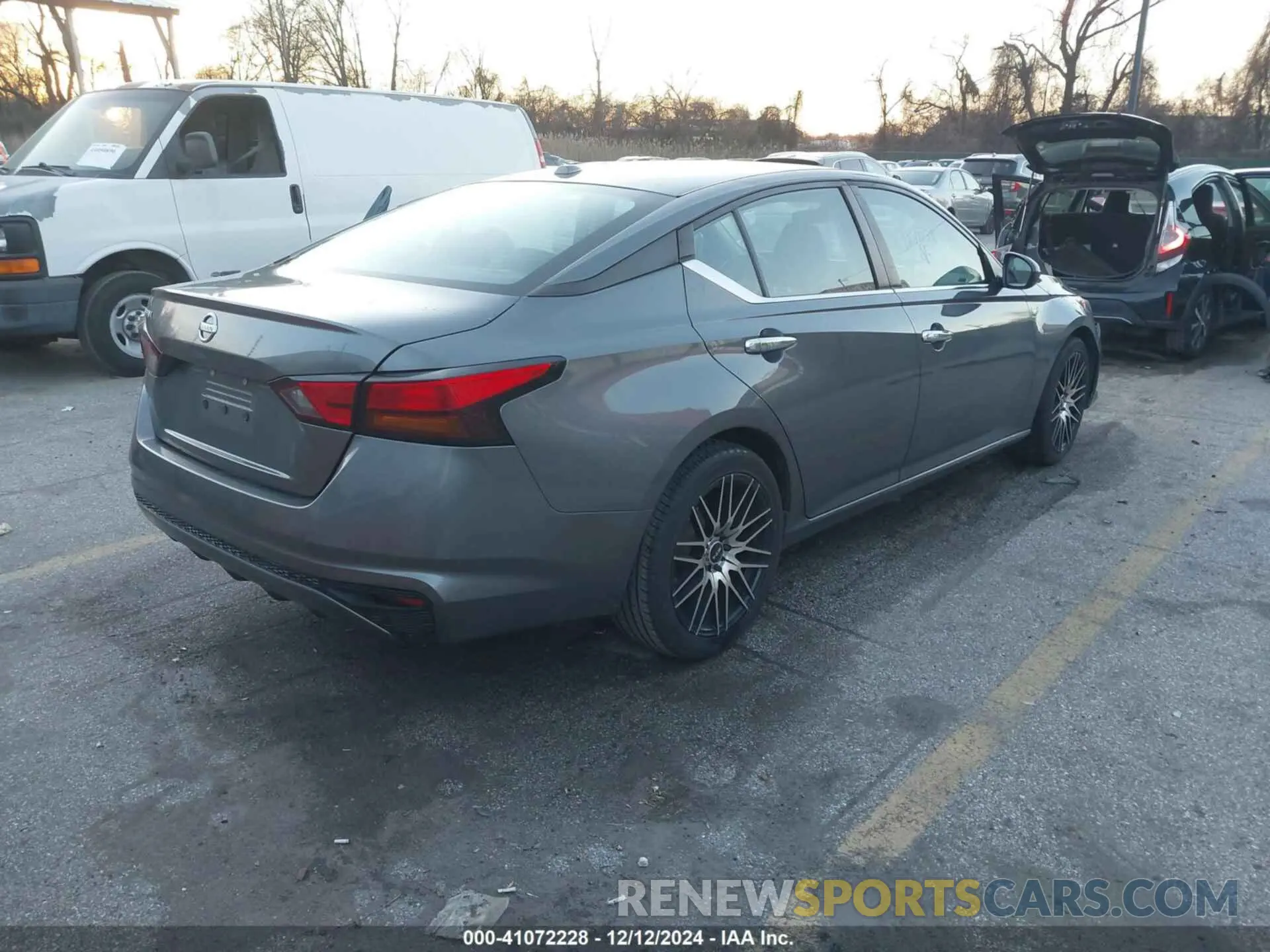 4 Фотография поврежденного автомобиля 1N4BL4BVXKC202478 NISSAN ALTIMA 2019