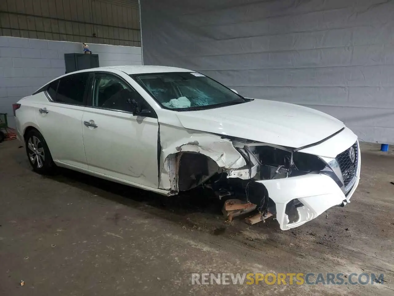 4 Photograph of a damaged car 1N4BL4BVXKC225498 NISSAN ALTIMA 2019