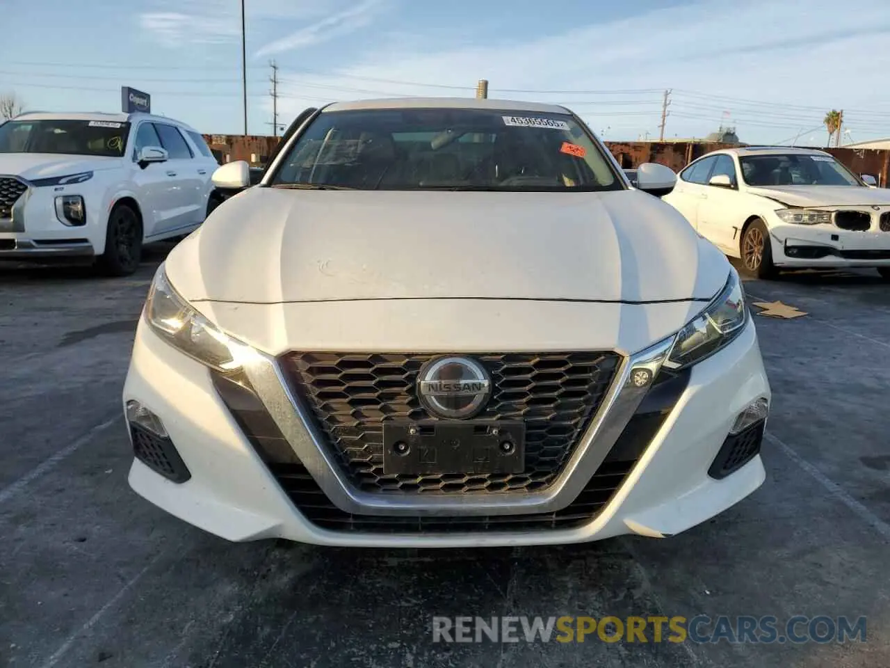 5 Photograph of a damaged car 1N4BL4BW4KN320653 NISSAN ALTIMA 2019