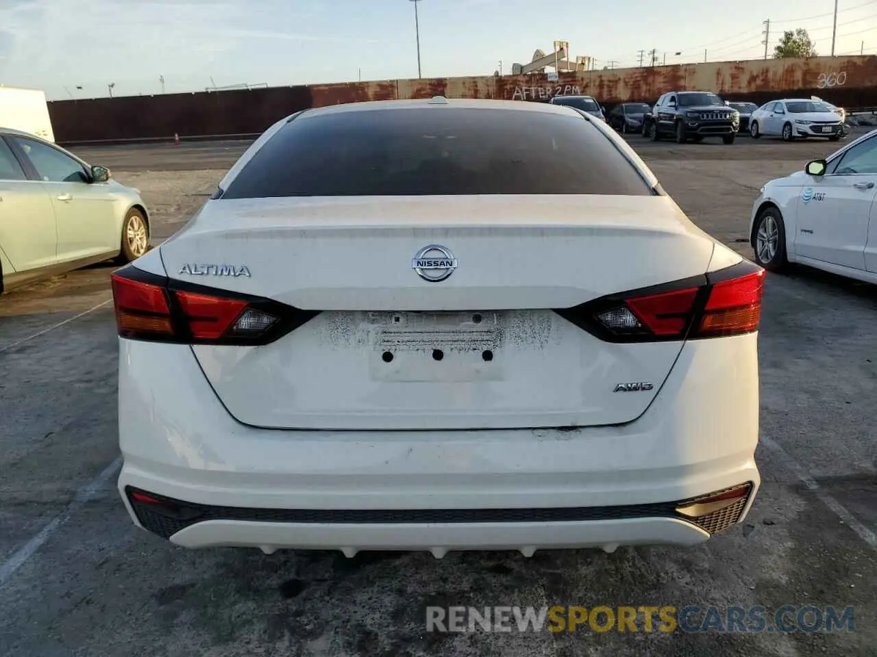6 Photograph of a damaged car 1N4BL4BW4KN320653 NISSAN ALTIMA 2019