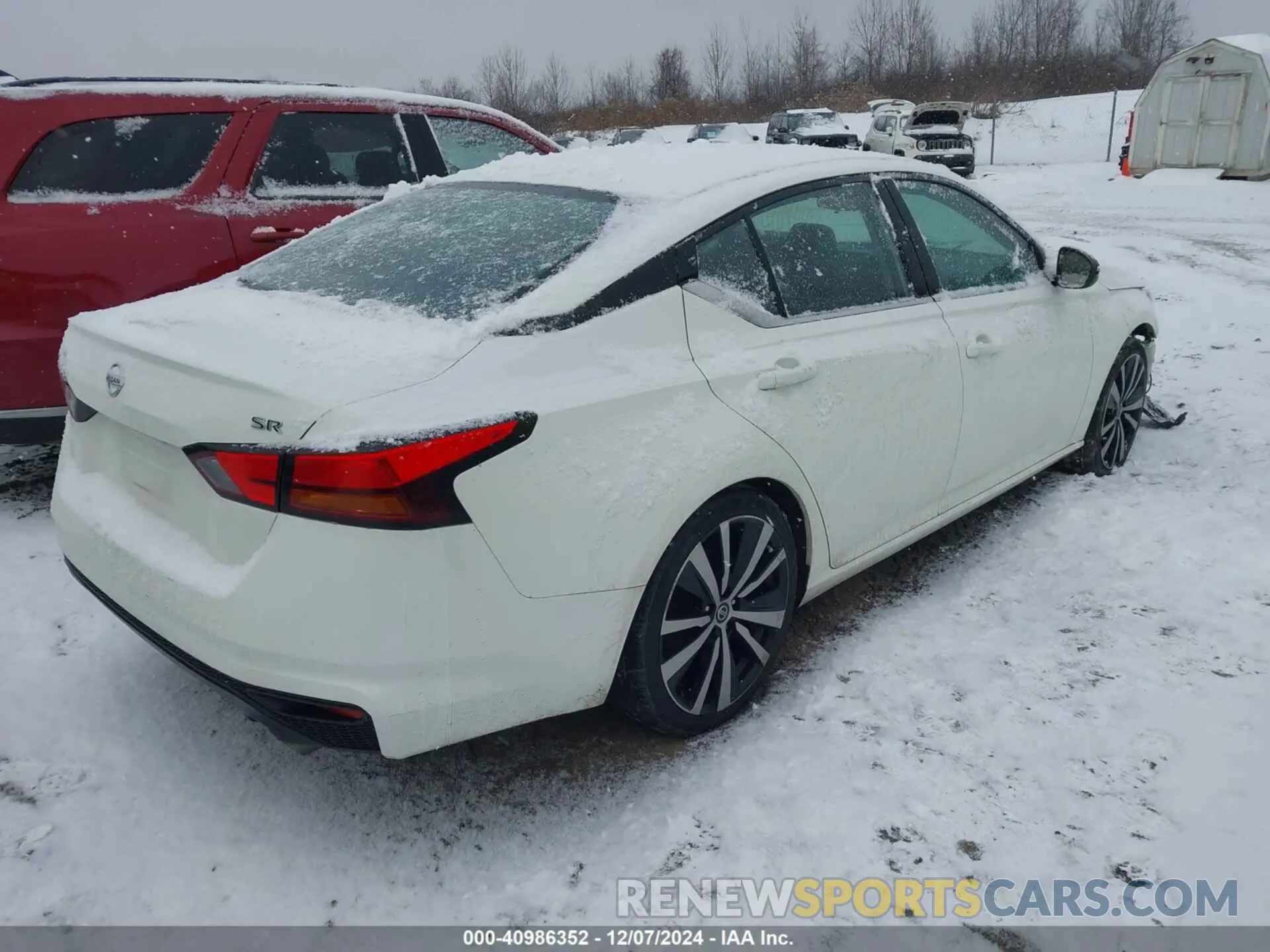 4 Photograph of a damaged car 1N4BL4CV0KC153306 NISSAN ALTIMA 2019