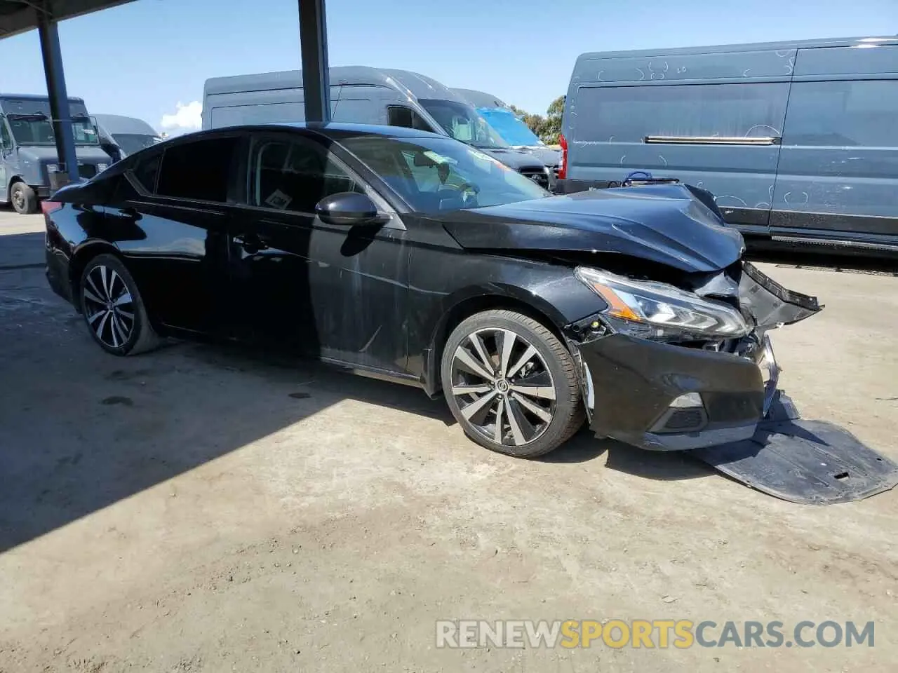 4 Photograph of a damaged car 1N4BL4CV0KN321577 NISSAN ALTIMA 2019