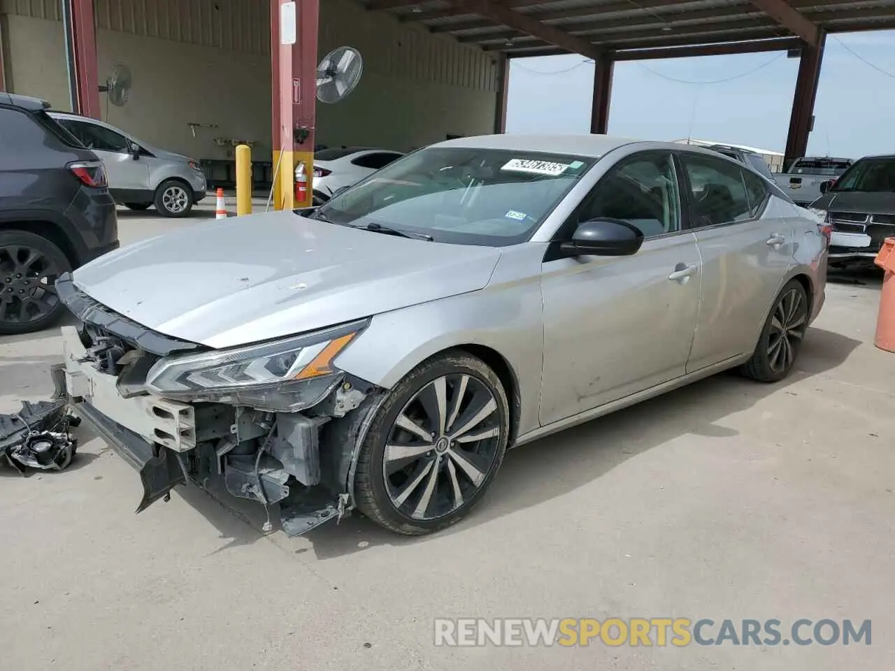 1 Photograph of a damaged car 1N4BL4CV1KC171300 NISSAN ALTIMA 2019