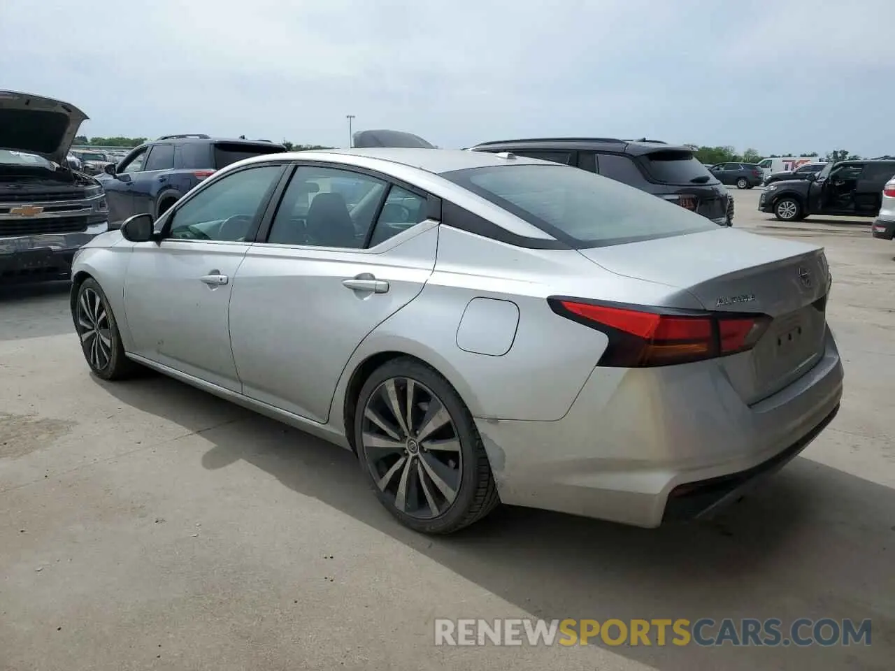 2 Photograph of a damaged car 1N4BL4CV1KC171300 NISSAN ALTIMA 2019