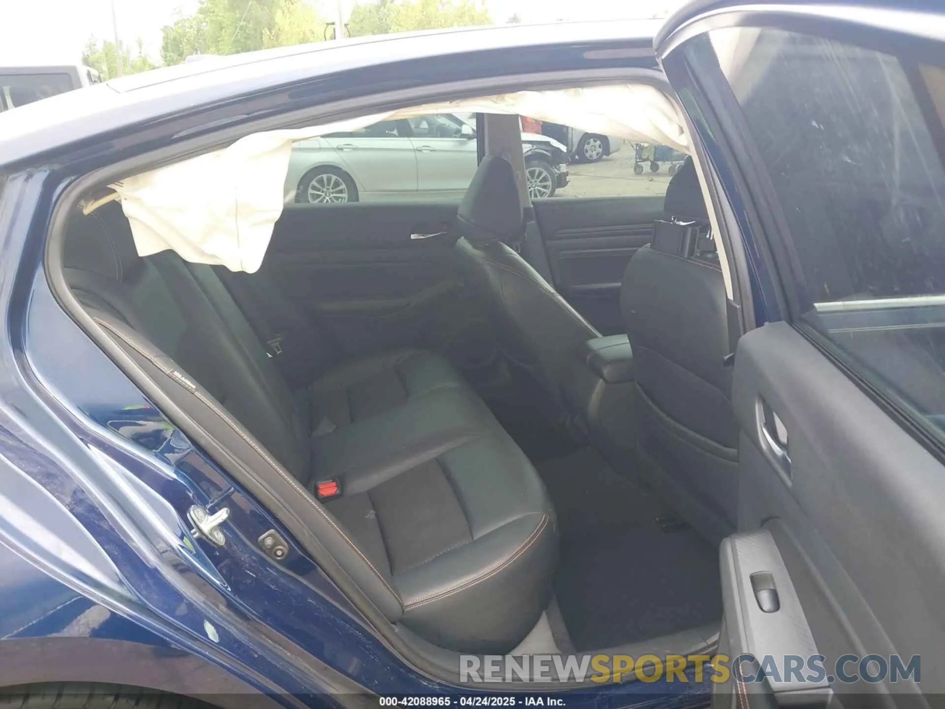 8 Фотография поврежденного автомобиля 1N4BL4CV1KN302181 NISSAN ALTIMA 2019
