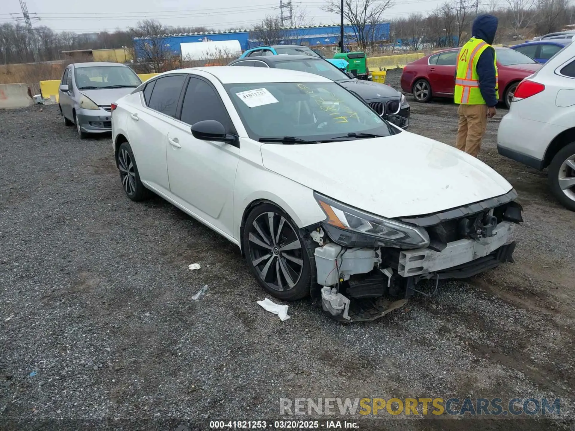 1 Photograph of a damaged car 1N4BL4CV2KC116533 NISSAN ALTIMA 2019