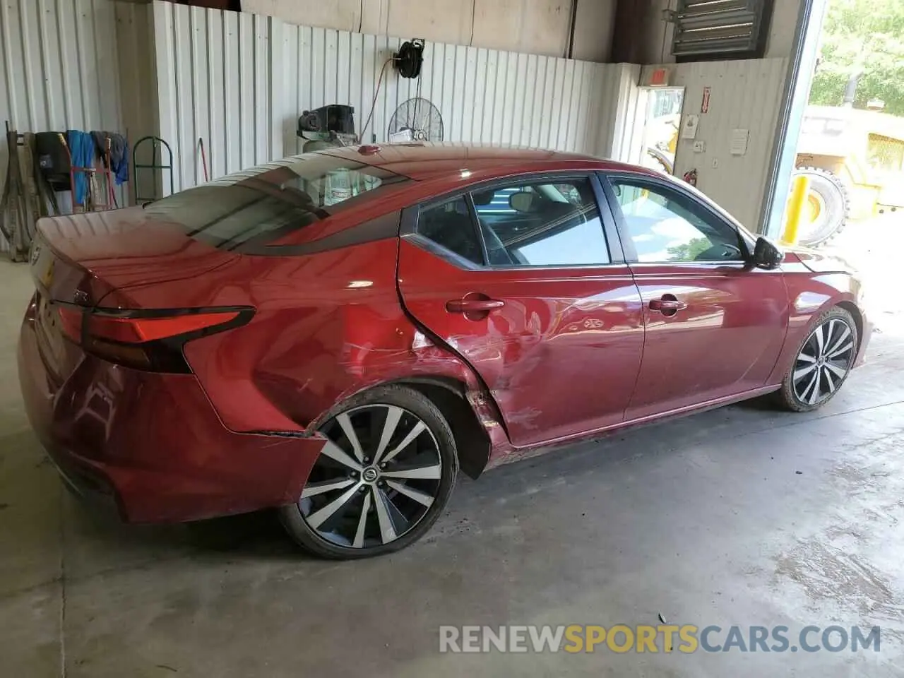 3 Photograph of a damaged car 1N4BL4CV2KC120176 NISSAN ALTIMA 2019