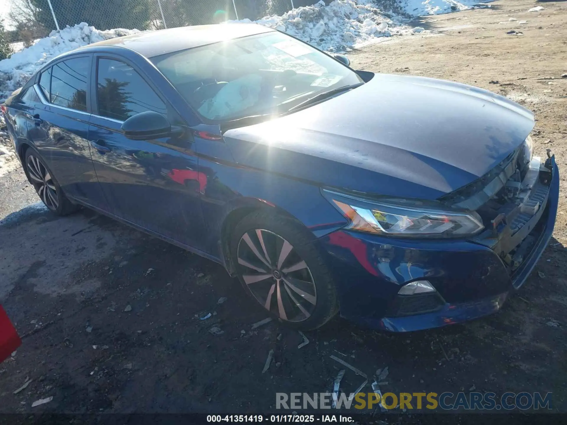 1 Photograph of a damaged car 1N4BL4CV2KC129542 NISSAN ALTIMA 2019