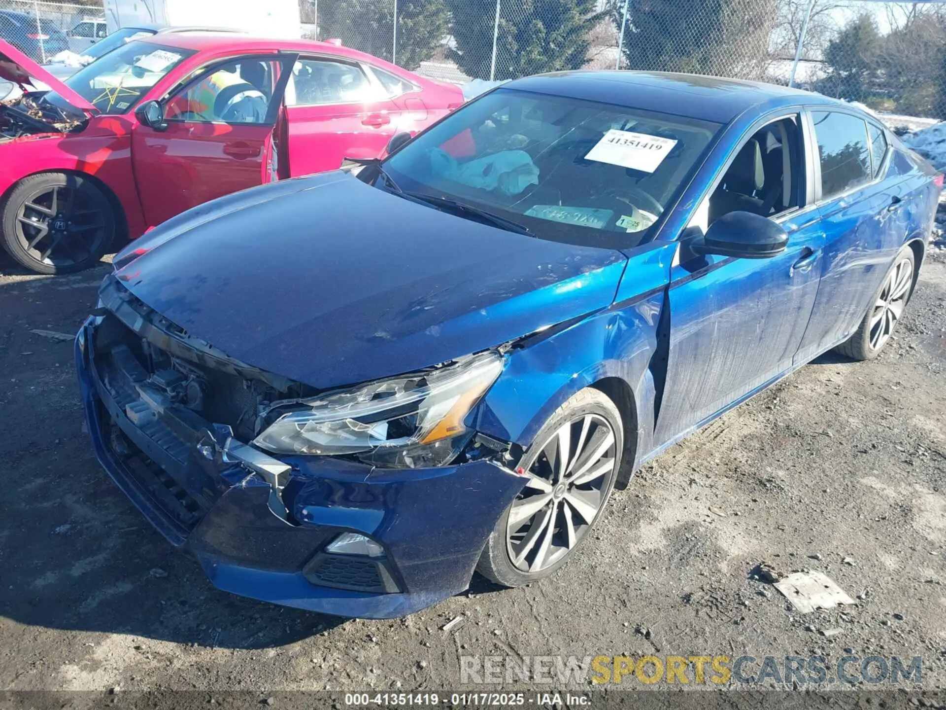 2 Photograph of a damaged car 1N4BL4CV2KC129542 NISSAN ALTIMA 2019