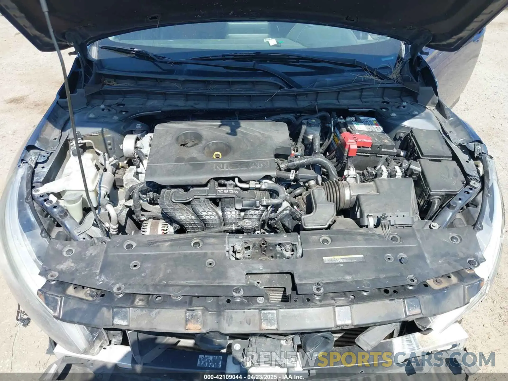 10 Photograph of a damaged car 1N4BL4CV2KC137950 NISSAN ALTIMA 2019