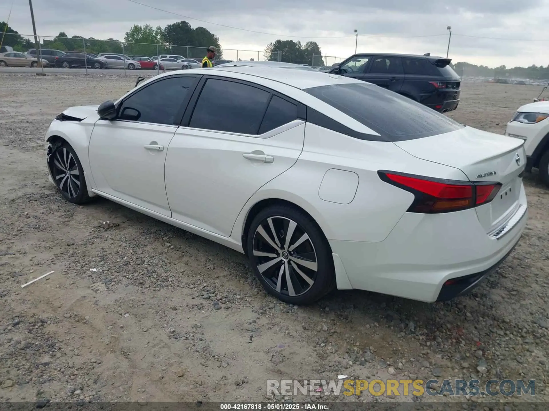 3 Photograph of a damaged car 1N4BL4CV2KC153016 NISSAN ALTIMA 2019