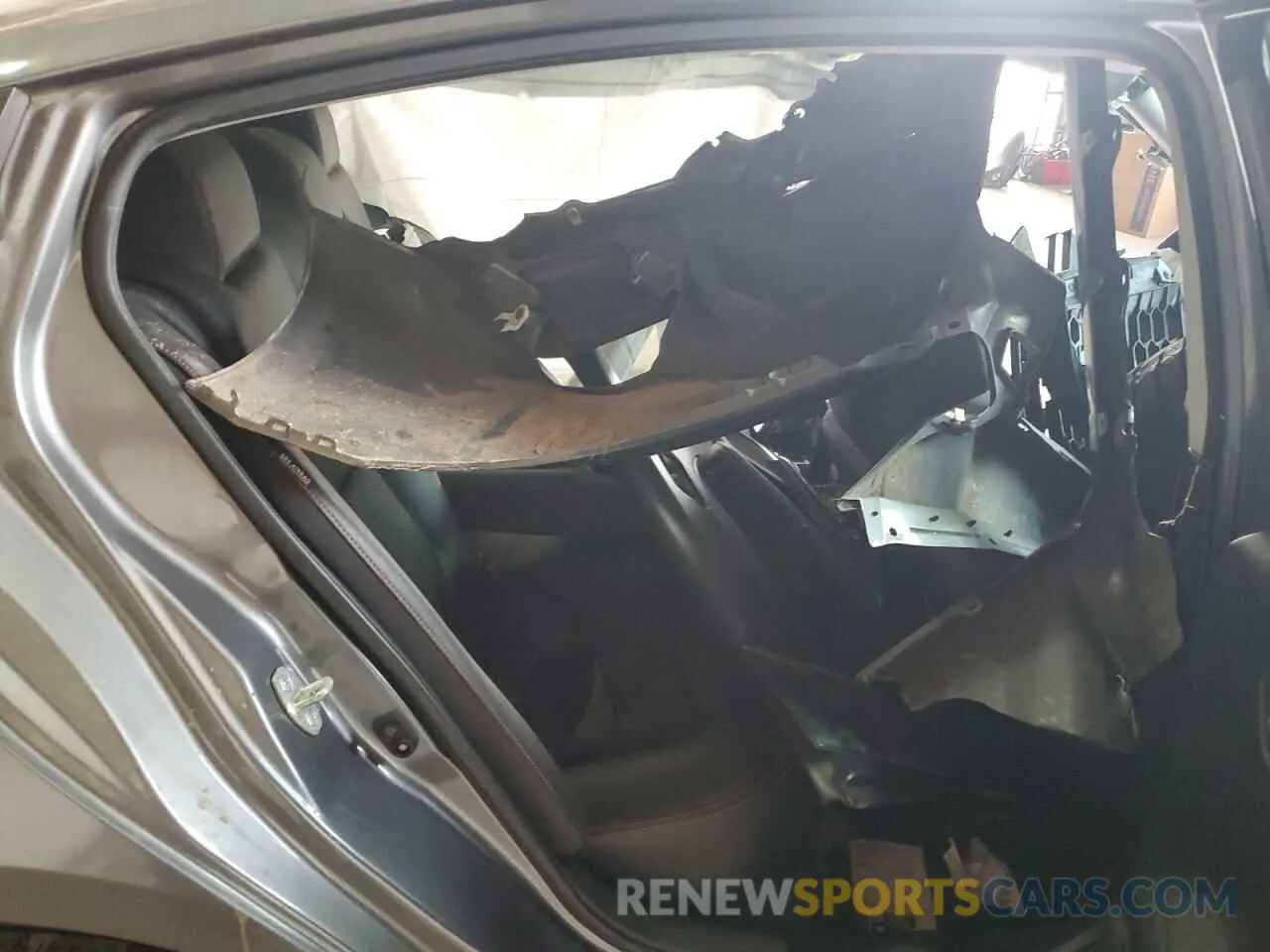 10 Photograph of a damaged car 1N4BL4CV2KC197288 NISSAN ALTIMA 2019