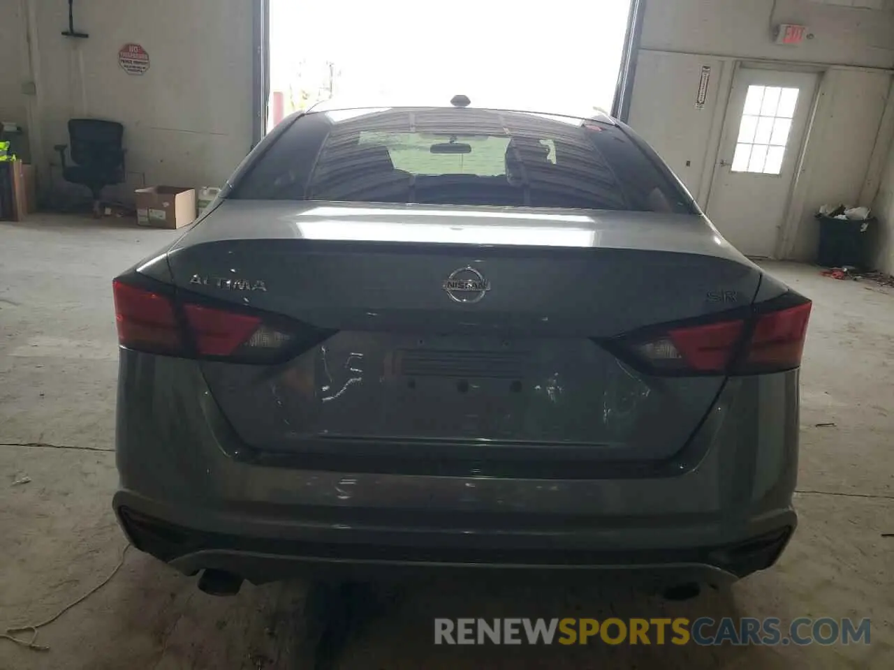 6 Photograph of a damaged car 1N4BL4CV2KC197288 NISSAN ALTIMA 2019