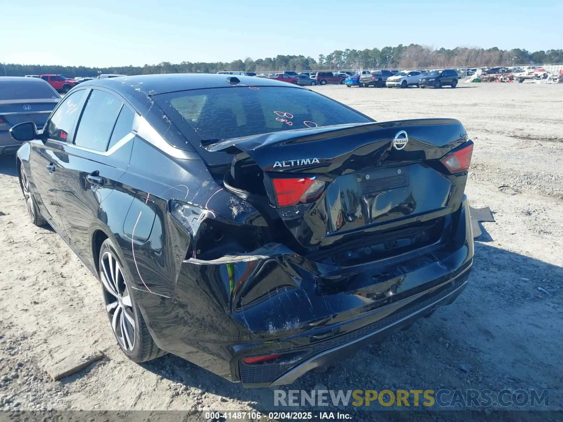 6 Photograph of a damaged car 1N4BL4CV2KC219113 NISSAN ALTIMA 2019