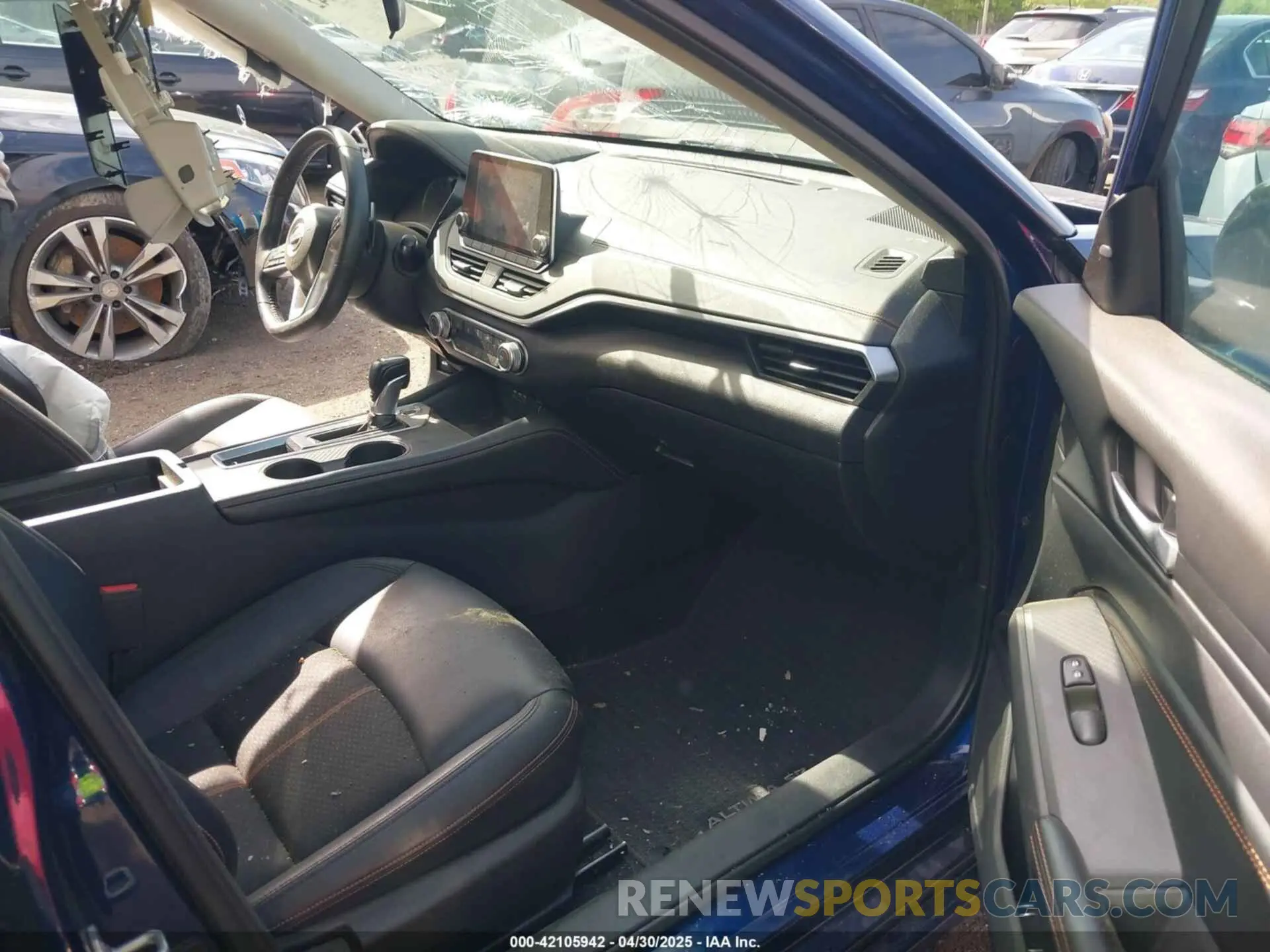 5 Фотография поврежденного автомобиля 1N4BL4CV2KN318566 NISSAN ALTIMA 2019