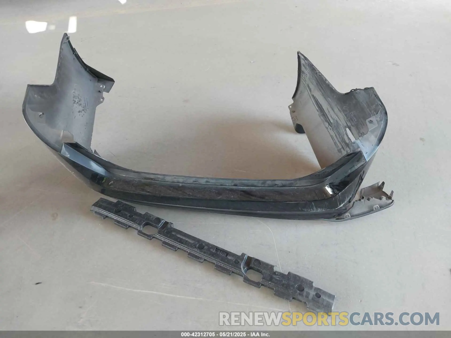 11 Photograph of a damaged car 1N4BL4CV2KN320527 NISSAN ALTIMA 2019