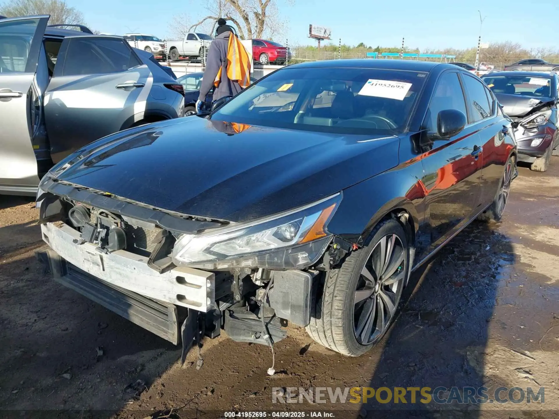 2 Фотография поврежденного автомобиля 1N4BL4CV3KC130764 NISSAN ALTIMA 2019