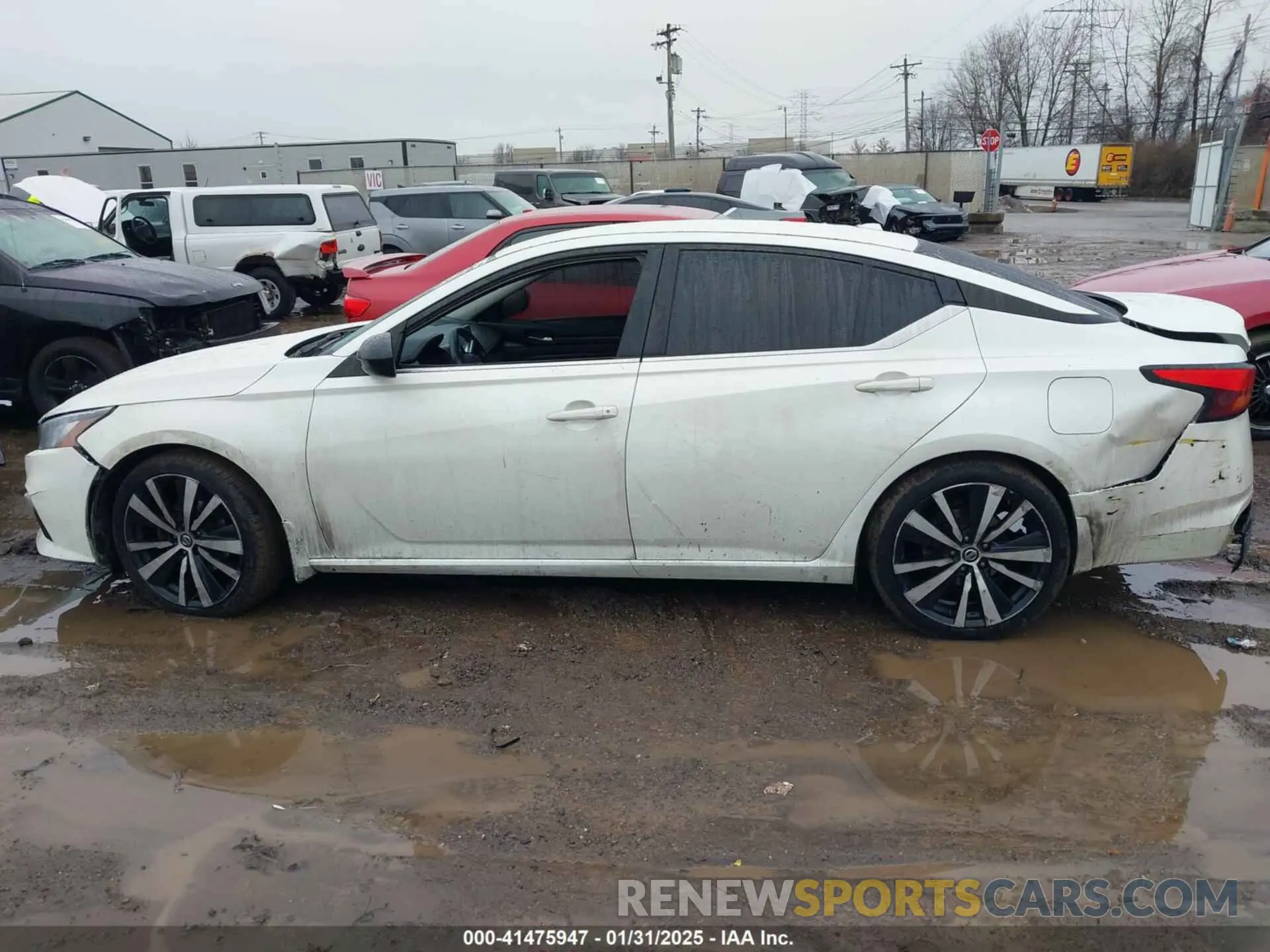 14 Photograph of a damaged car 1N4BL4CV3KC172819 NISSAN ALTIMA 2019