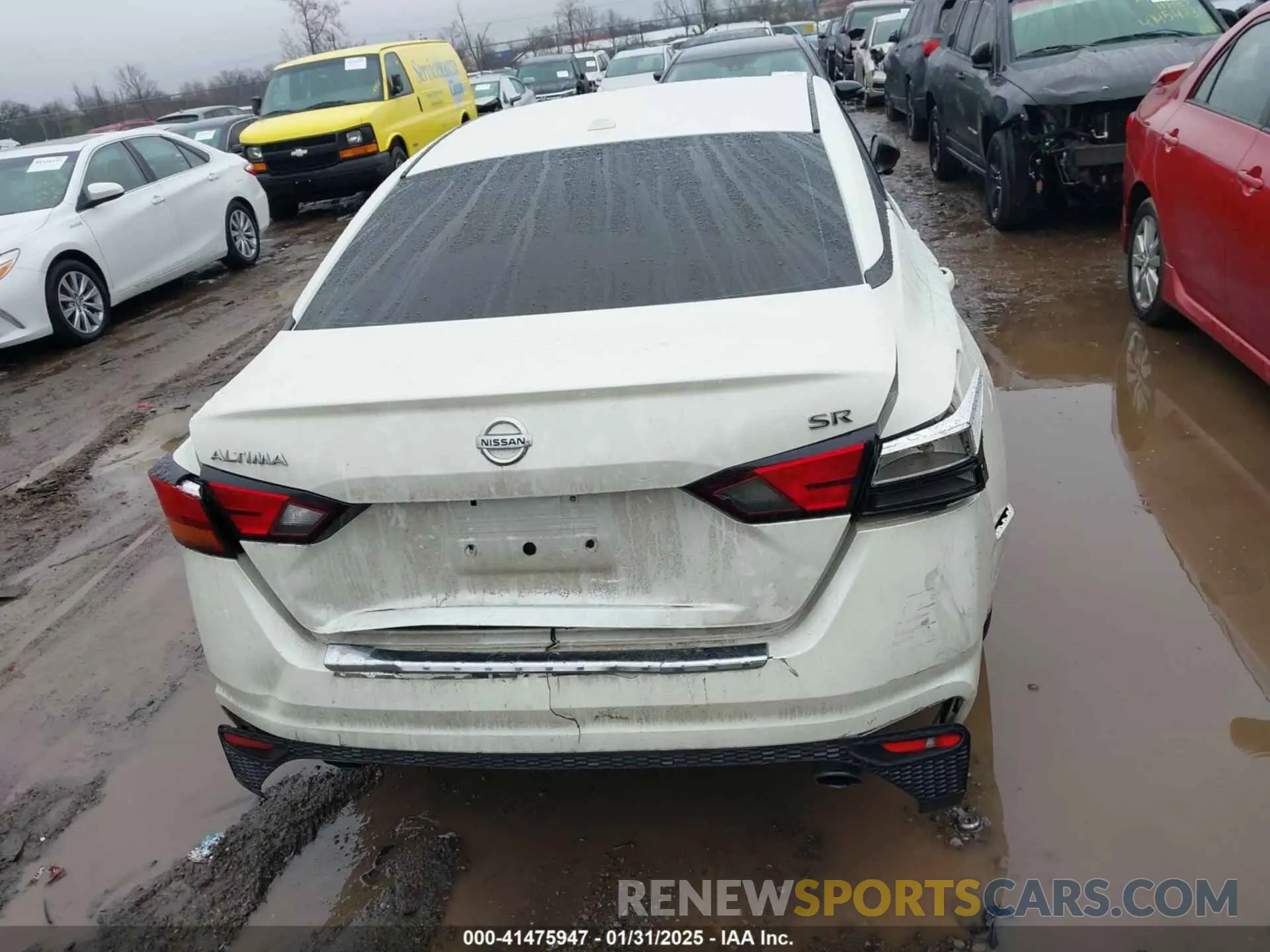 16 Photograph of a damaged car 1N4BL4CV3KC172819 NISSAN ALTIMA 2019