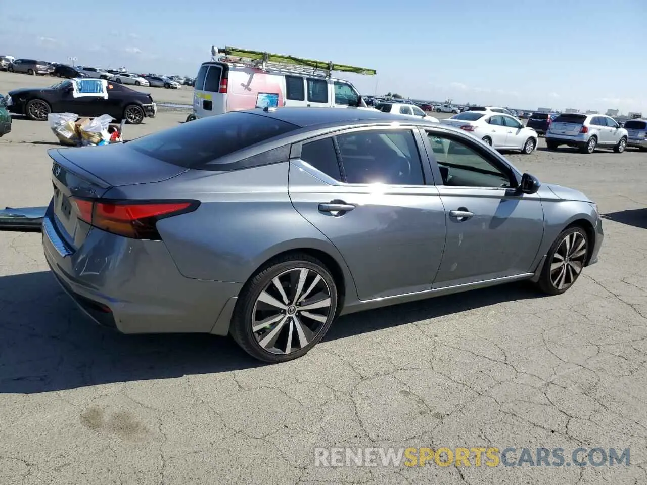 3 Photograph of a damaged car 1N4BL4CV3KC187501 NISSAN ALTIMA 2019