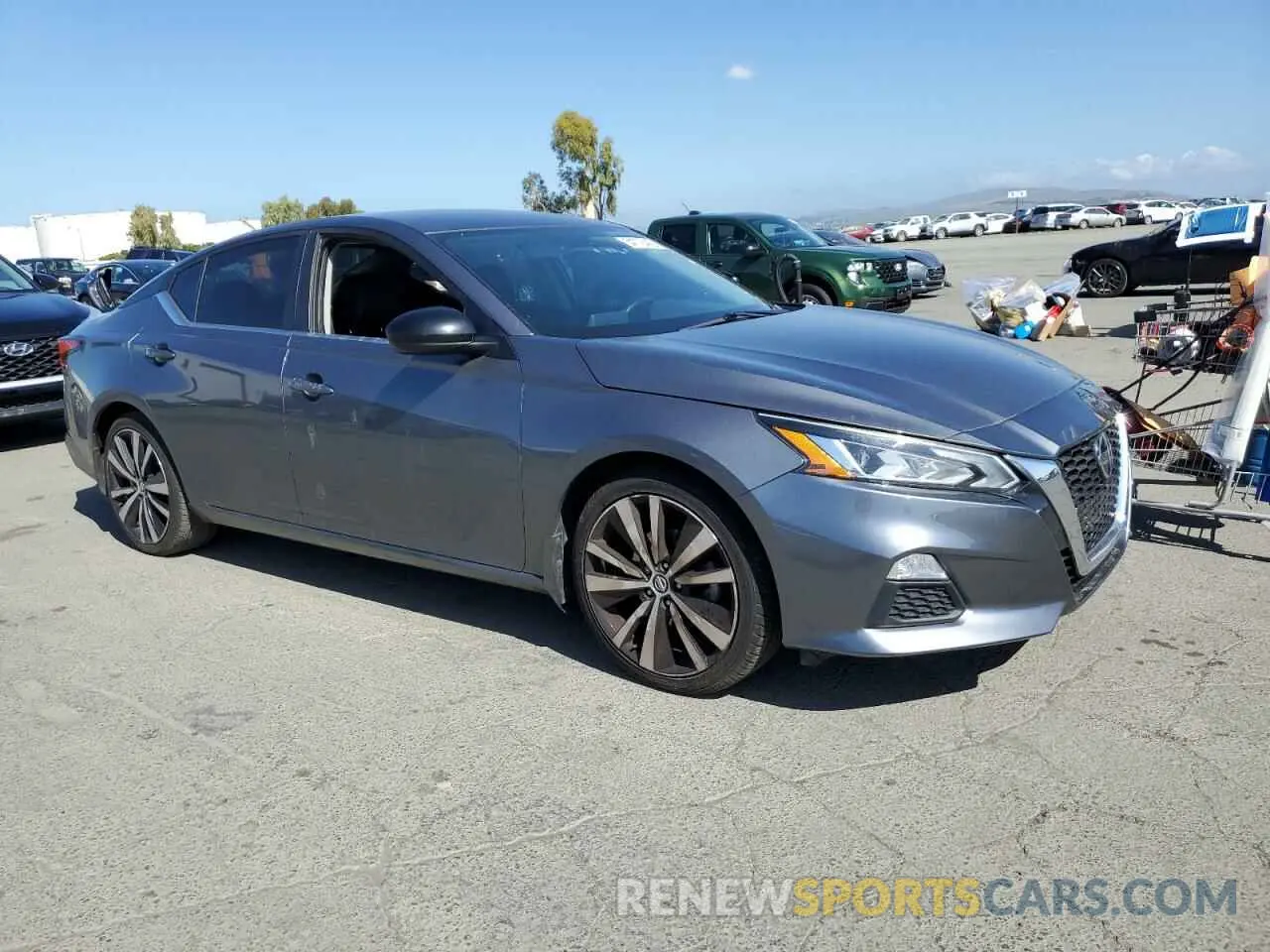 4 Photograph of a damaged car 1N4BL4CV3KC187501 NISSAN ALTIMA 2019