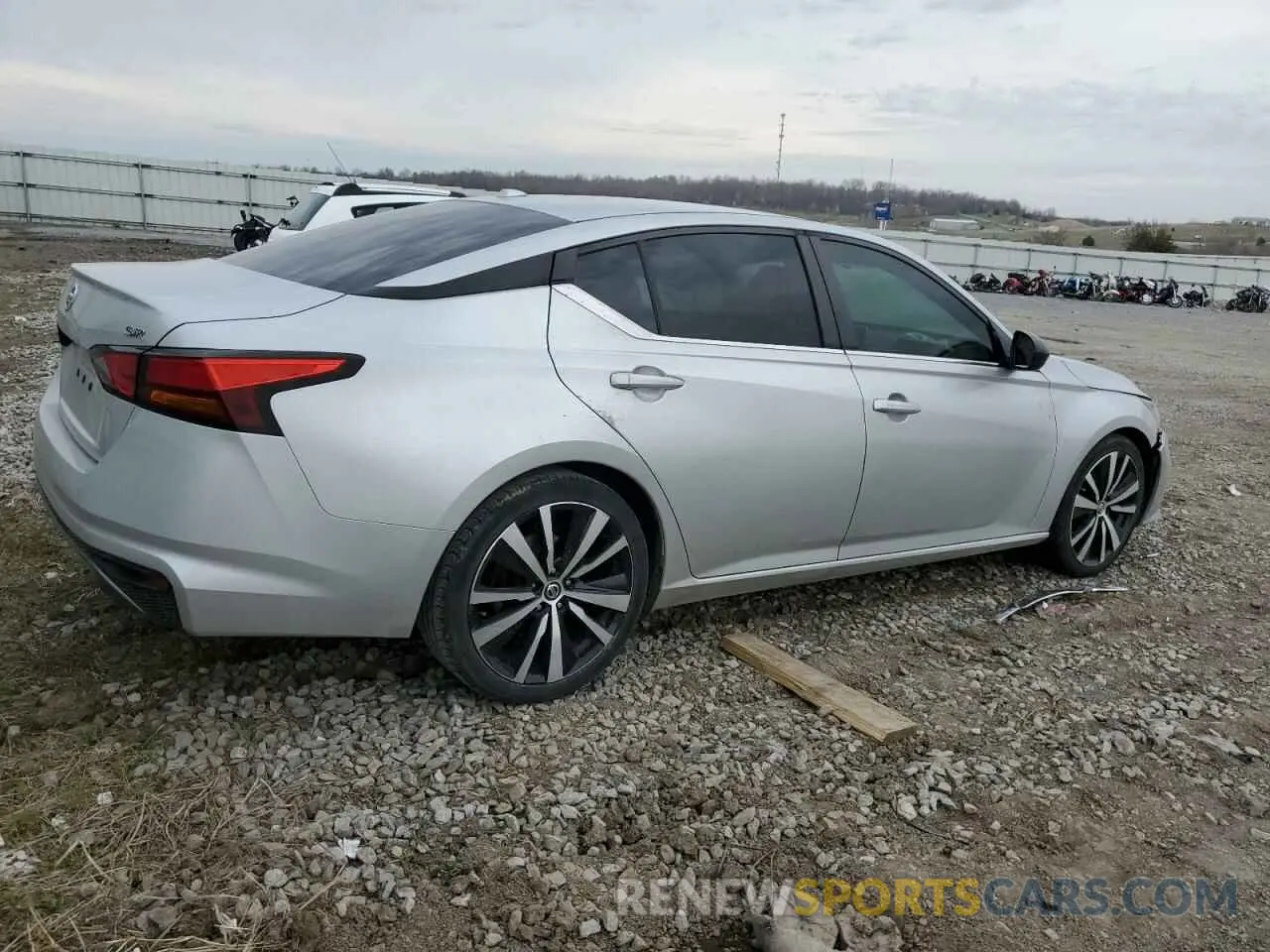 3 Photograph of a damaged car 1N4BL4CV3KC198658 NISSAN ALTIMA 2019