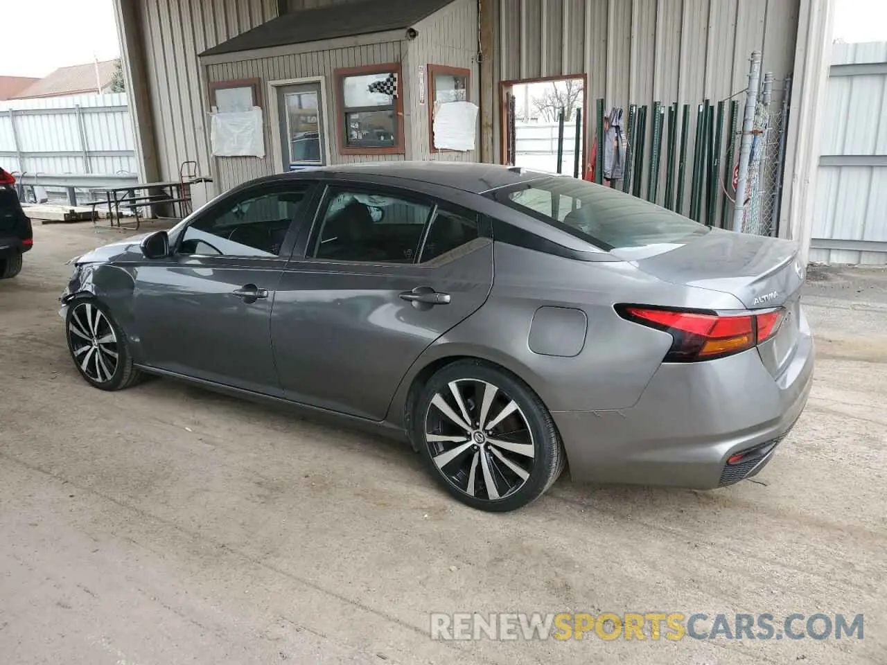 2 Photograph of a damaged car 1N4BL4CV3KC258647 NISSAN ALTIMA 2019