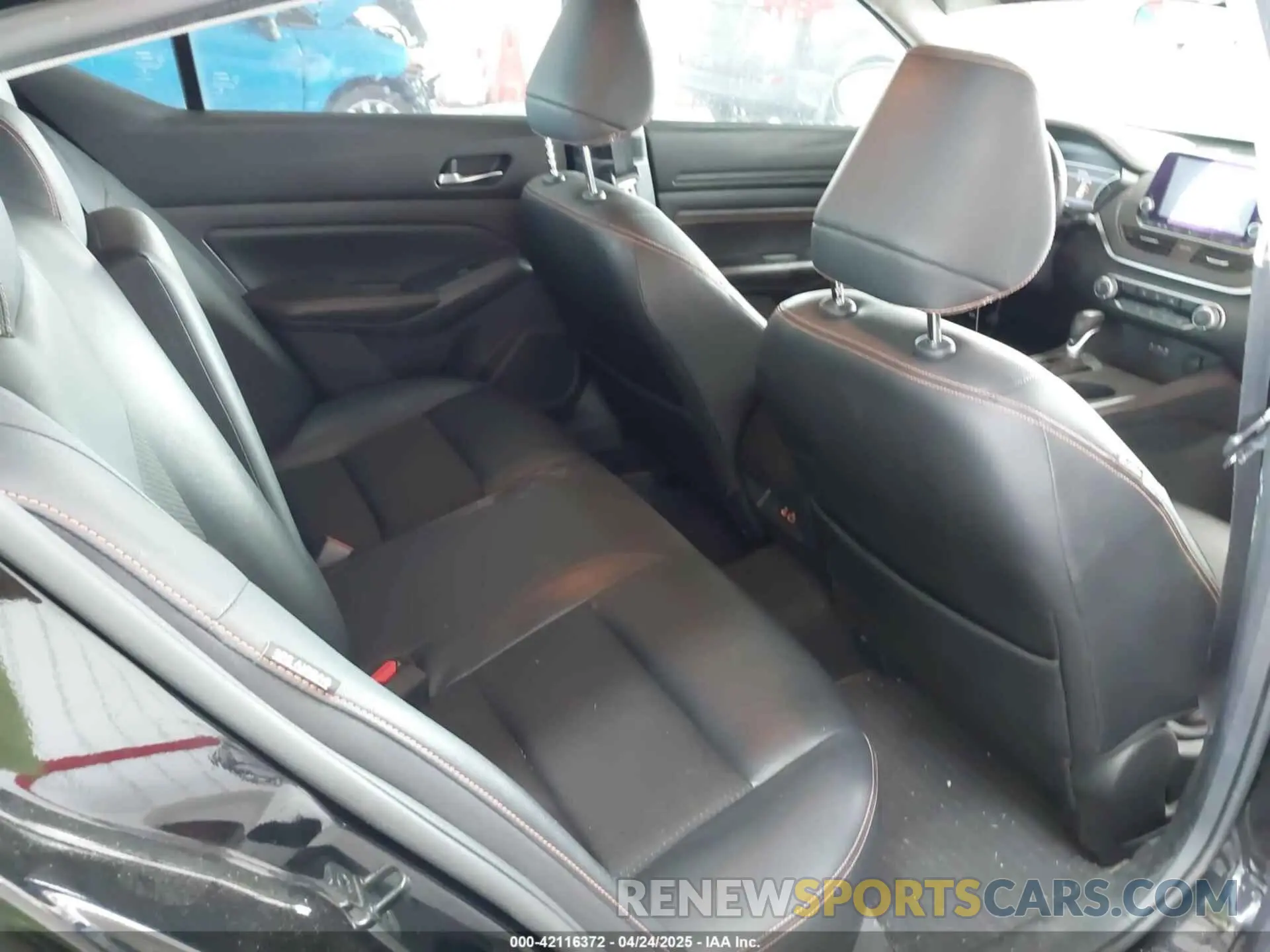 8 Photograph of a damaged car 1N4BL4CV4KC100348 NISSAN ALTIMA 2019