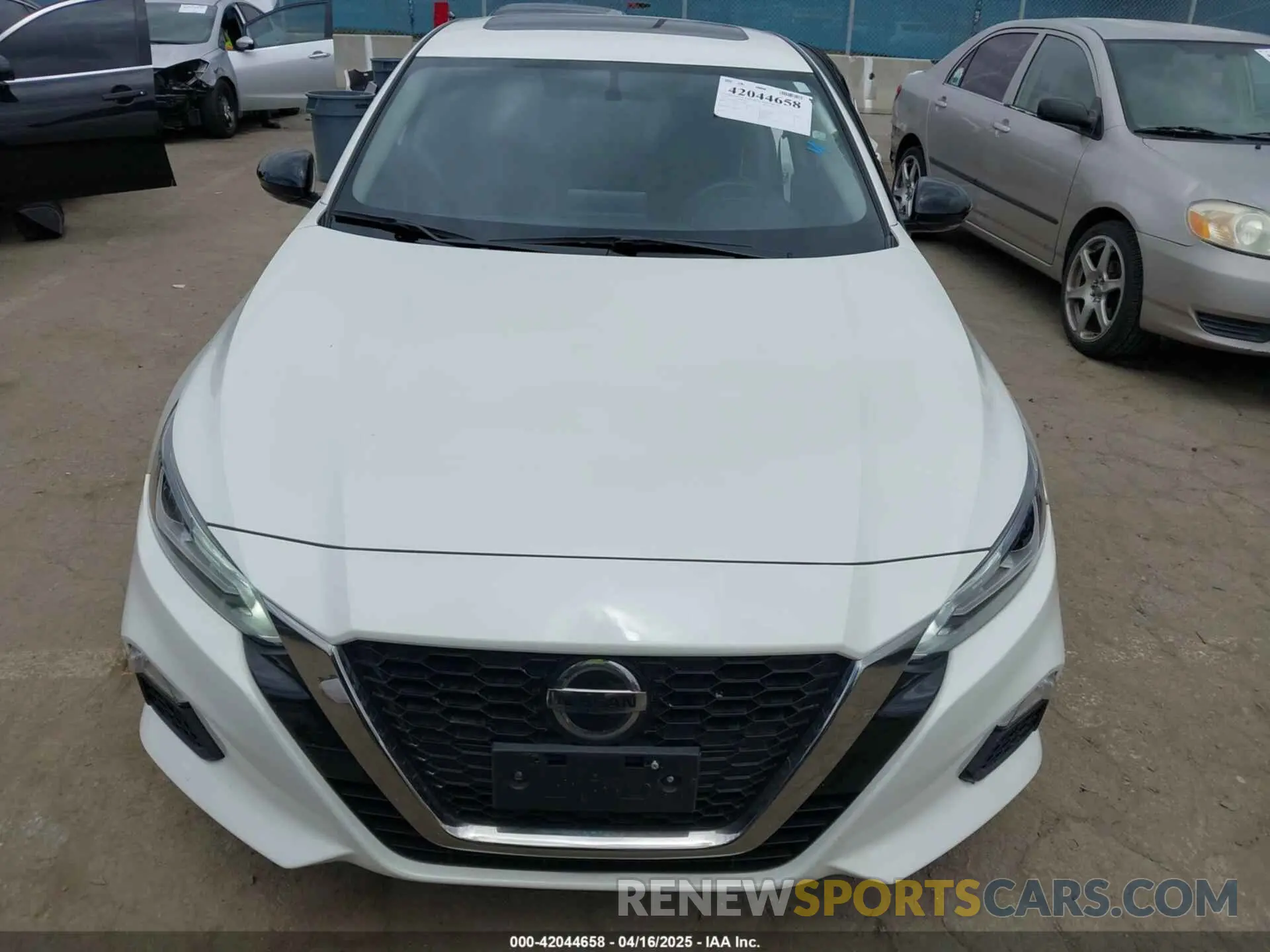 12 Photograph of a damaged car 1N4BL4CV4KC120227 NISSAN ALTIMA 2019