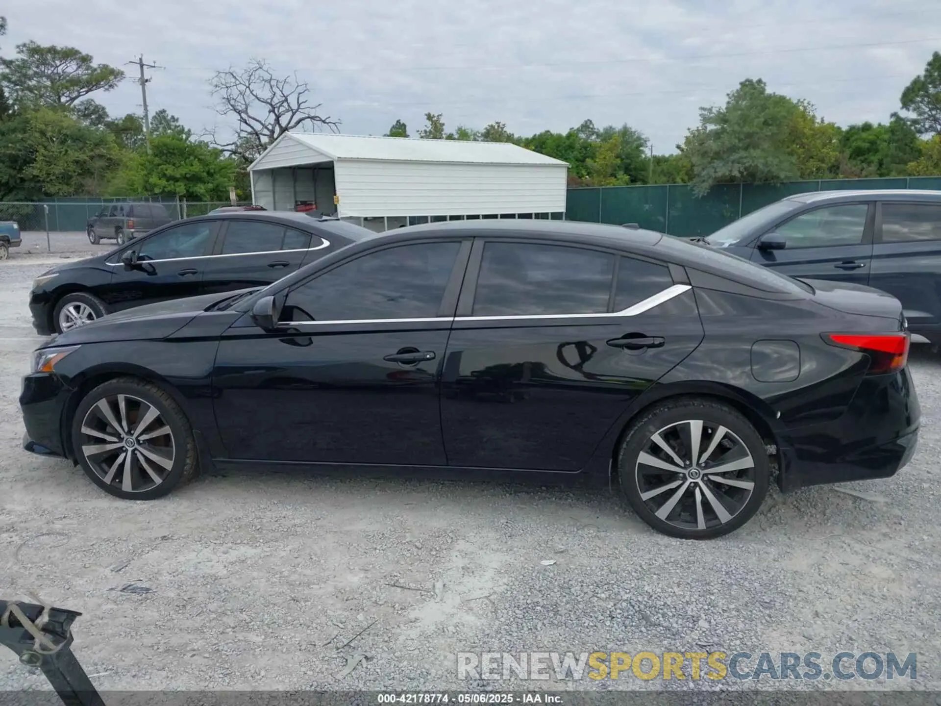 14 Photograph of a damaged car 1N4BL4CV4KC178144 NISSAN ALTIMA 2019