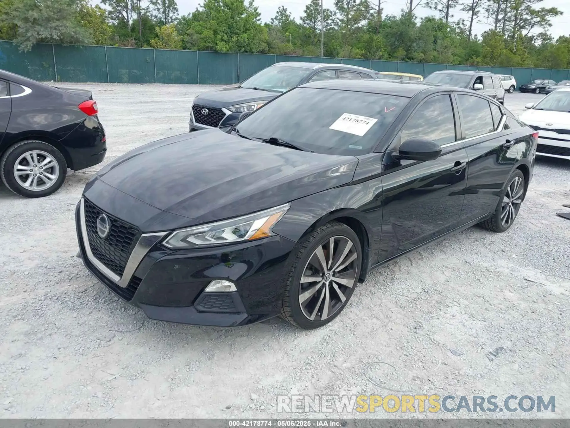 2 Photograph of a damaged car 1N4BL4CV4KC178144 NISSAN ALTIMA 2019