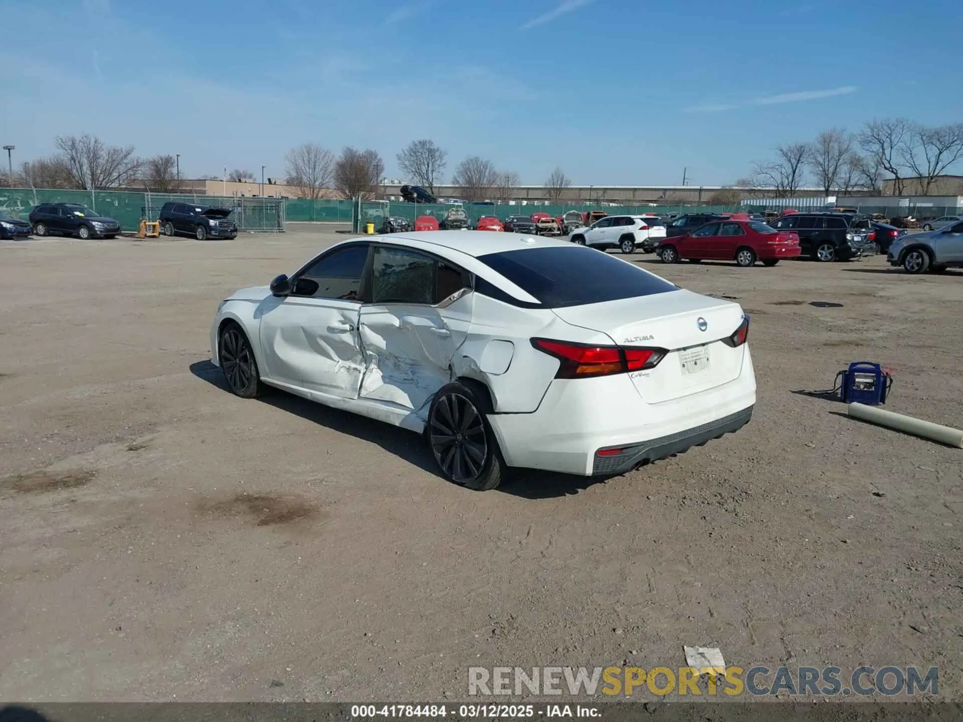 3 Photograph of a damaged car 1N4BL4CV4KC204791 NISSAN ALTIMA 2019