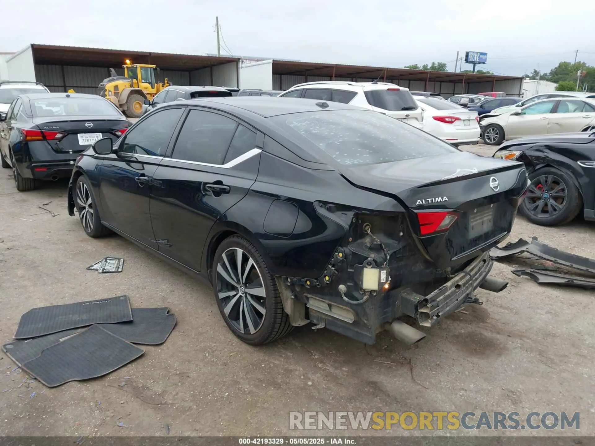 3 Photograph of a damaged car 1N4BL4CV4KN325261 NISSAN ALTIMA 2019