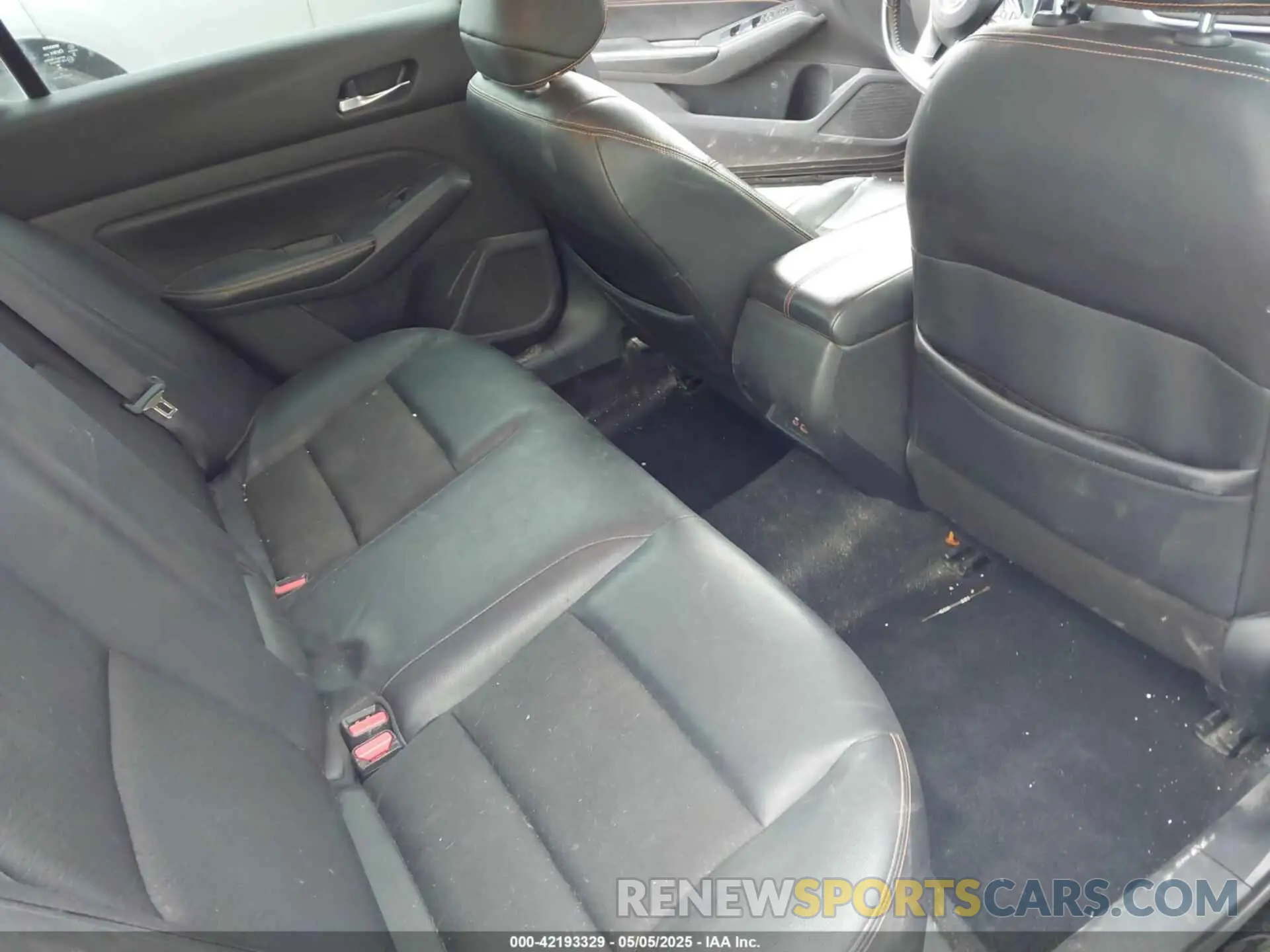 8 Photograph of a damaged car 1N4BL4CV4KN325261 NISSAN ALTIMA 2019