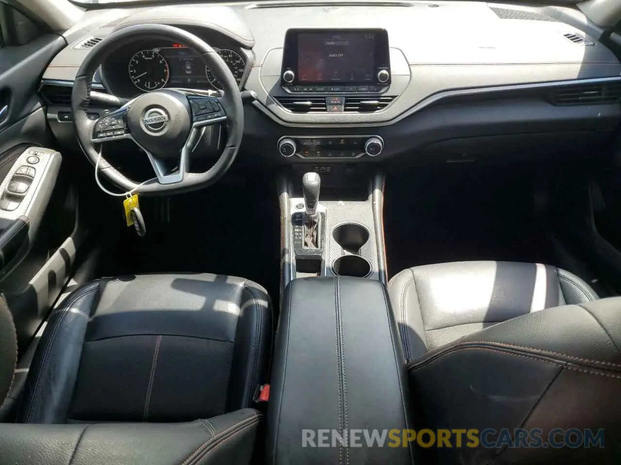 8 Photograph of a damaged car 1N4BL4CV5KC120172 NISSAN ALTIMA 2019