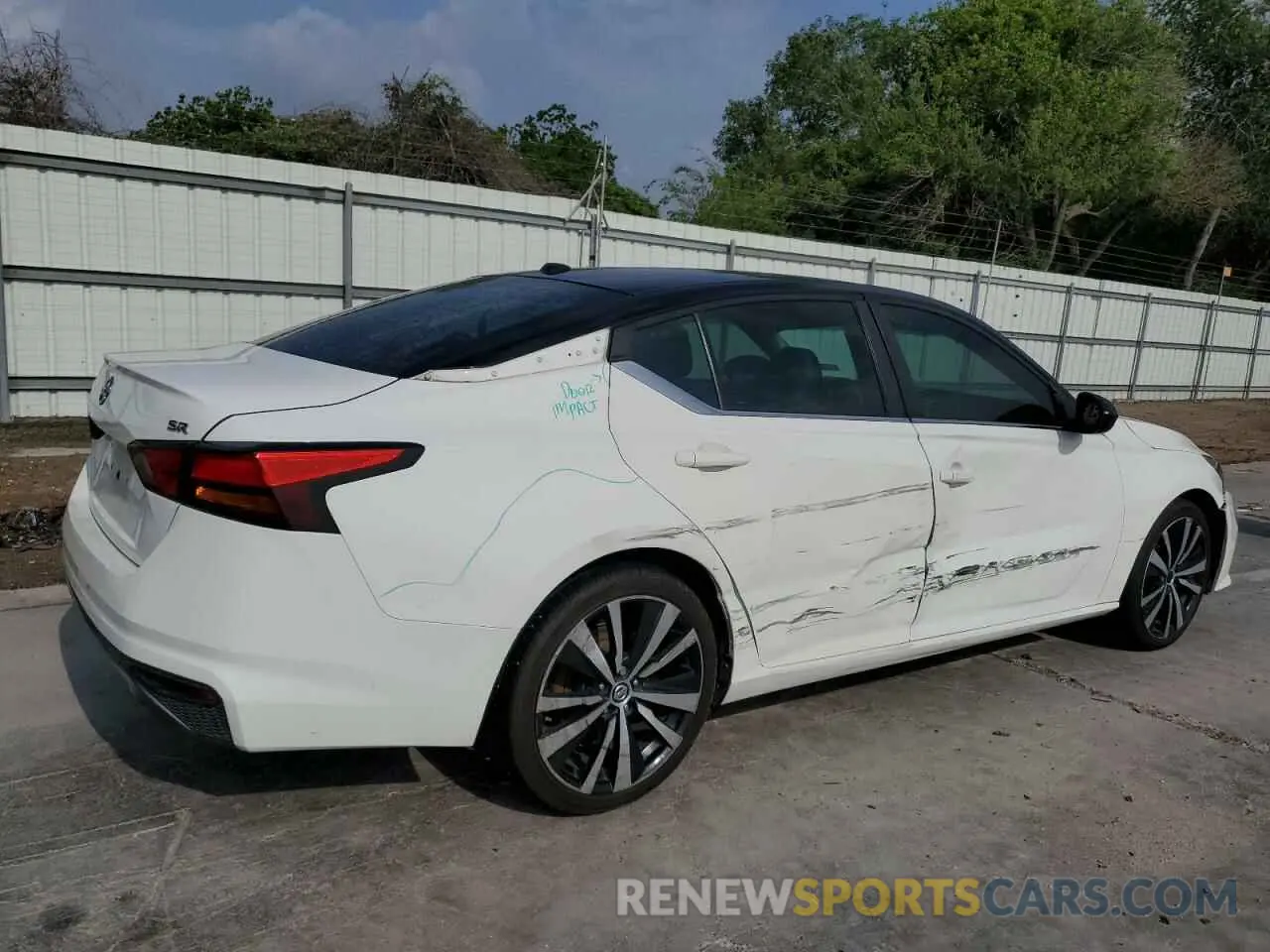 3 Photograph of a damaged car 1N4BL4CV5KC153060 NISSAN ALTIMA 2019